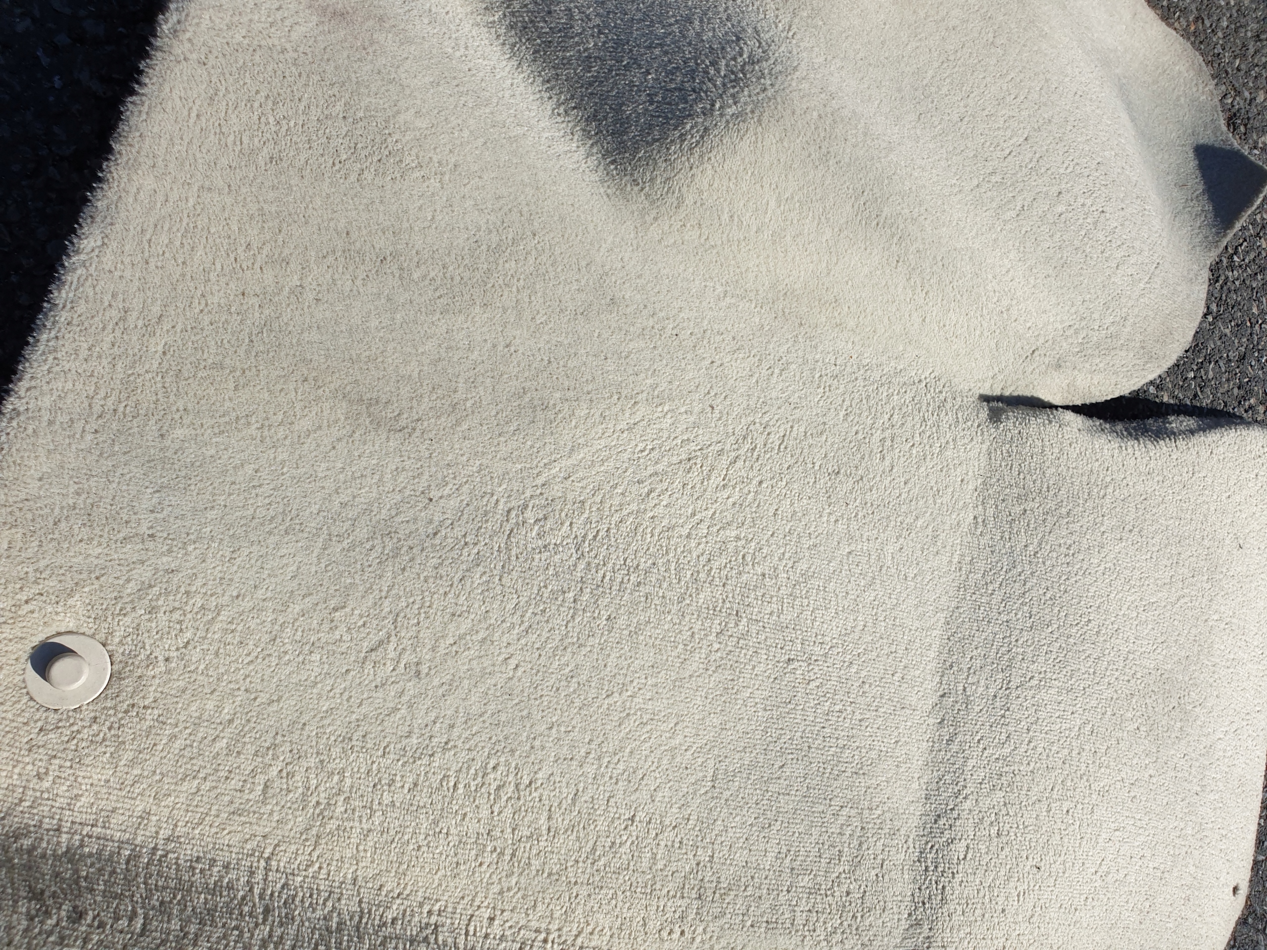 carpet mats floor right MERCEDES E W211 2116801240 OE EU