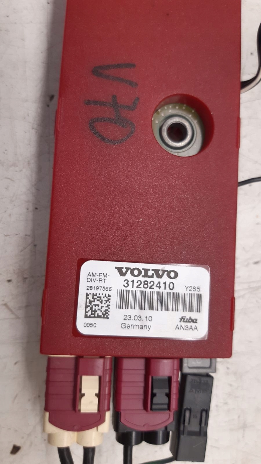 antenna amplifier Volvo V70 III kombi LIFT 2,0D
