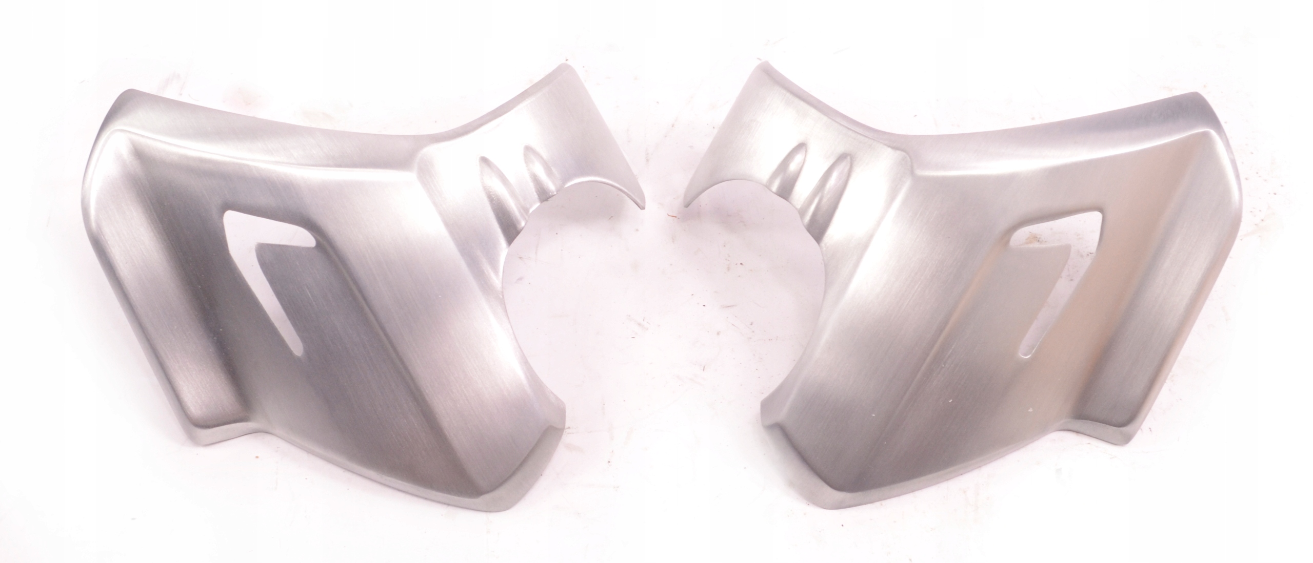 43242342231 - Triumph Speedtwin-крышка карбюратора левая + правая