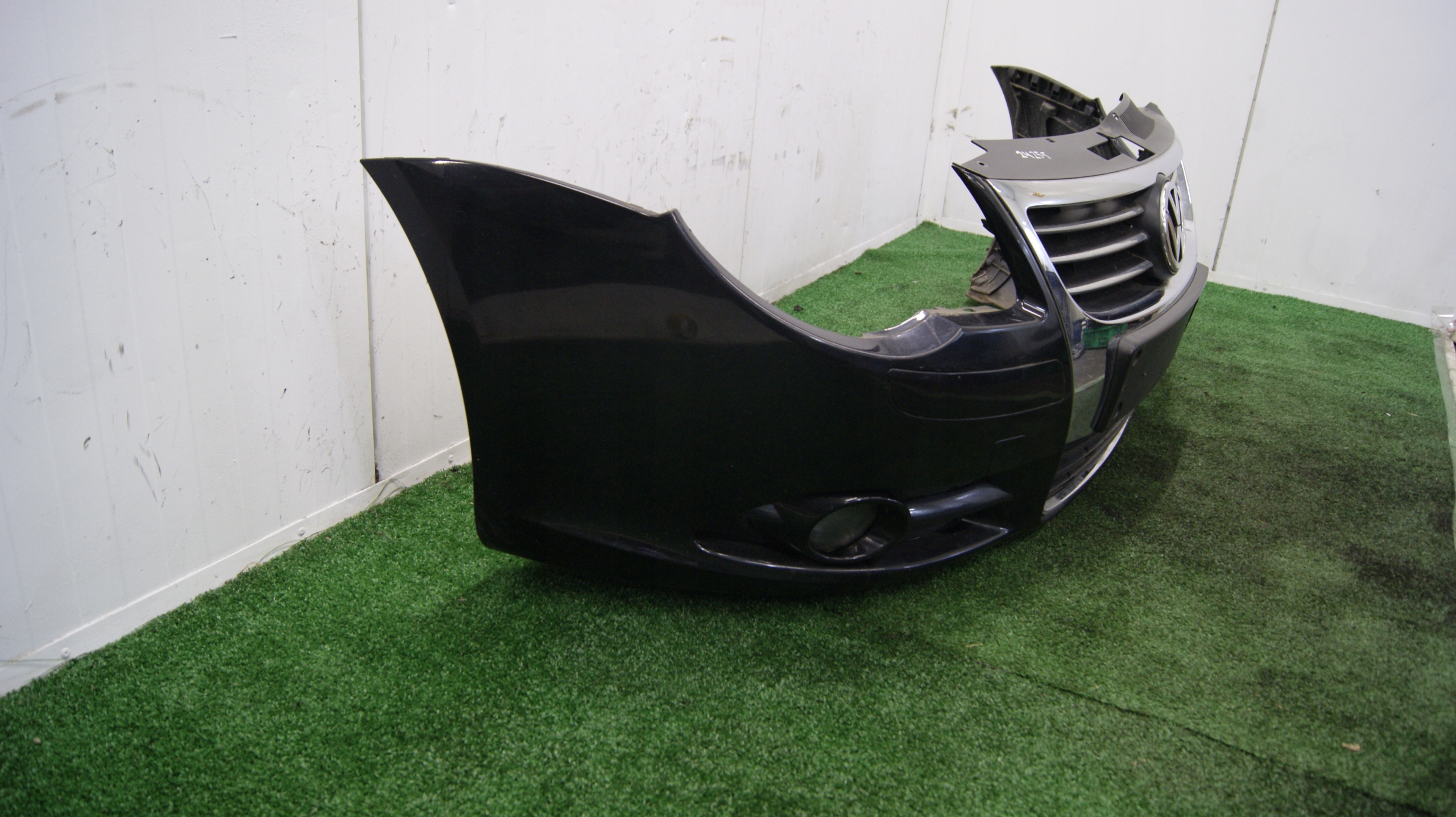 bumper front front VOLKSWAGEN EOS CHROM 2008 1Q0807217A complete