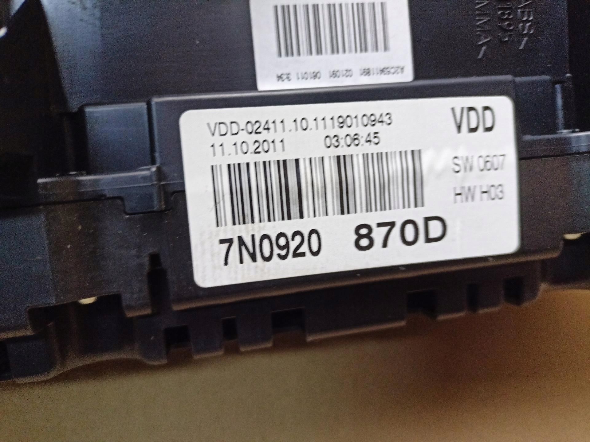dials Volkswagen Sharan 2 2012 7N0920870D