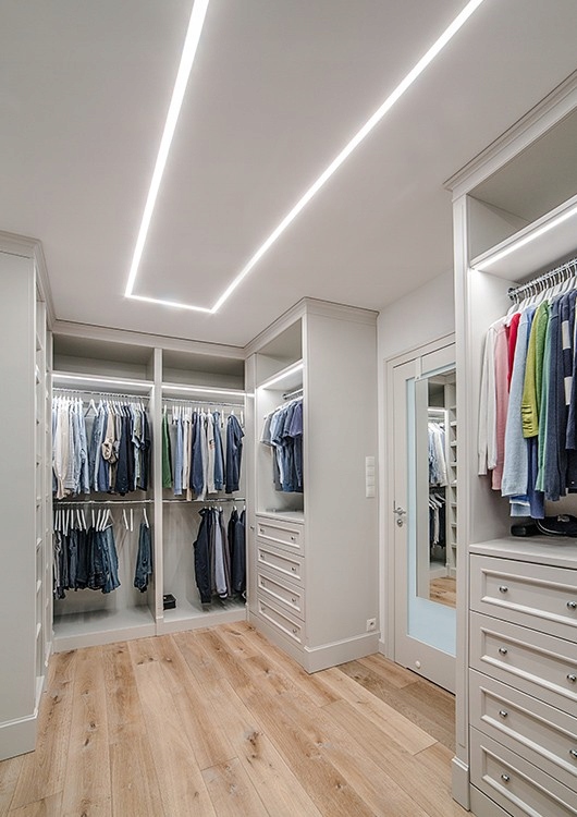 Oprawa LED wpuszczana 120cm do zagipsowania (21mm) Kolor srebrny