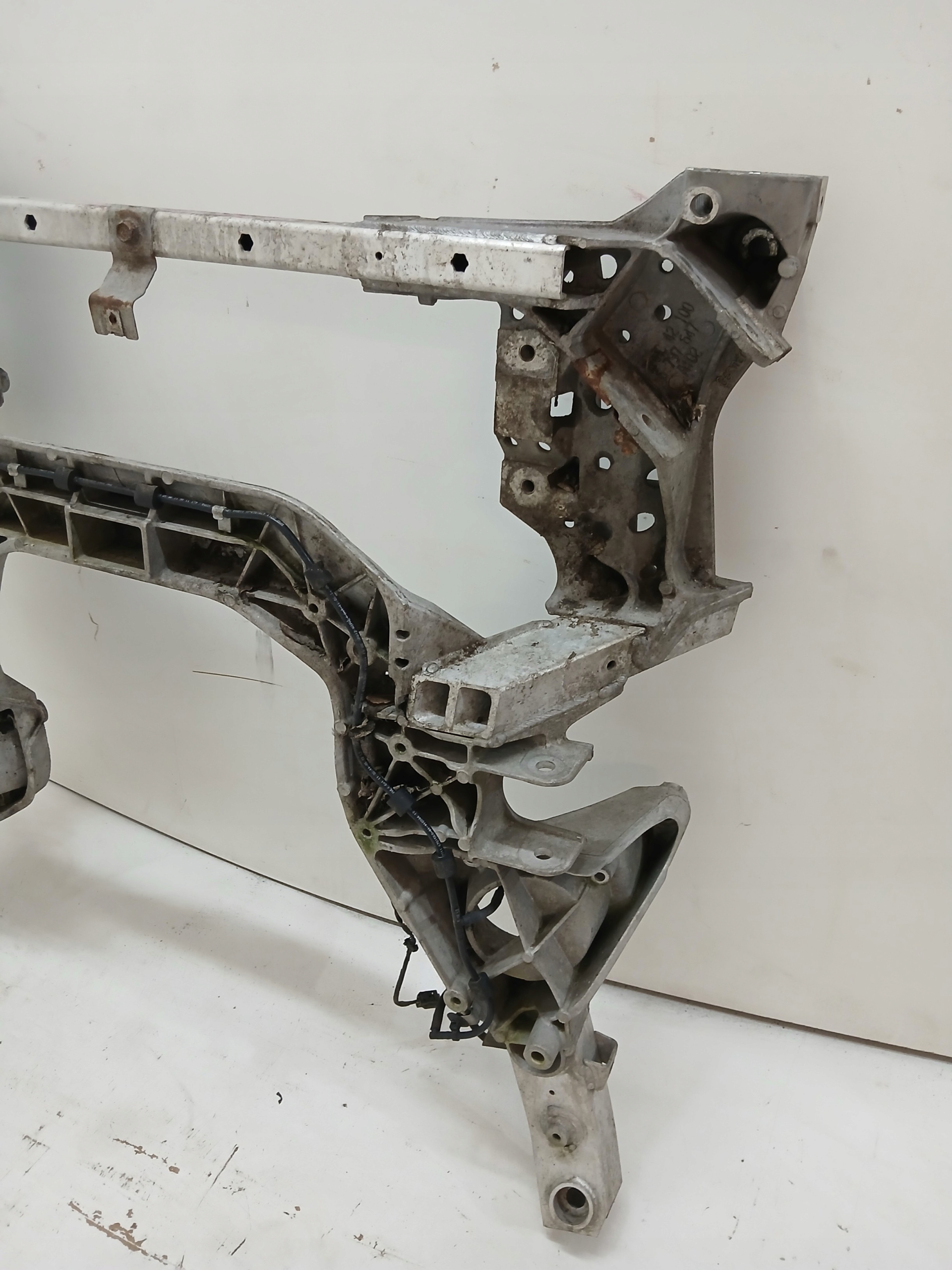 axle beam front front BMW F10 3.0 D OE 6797648