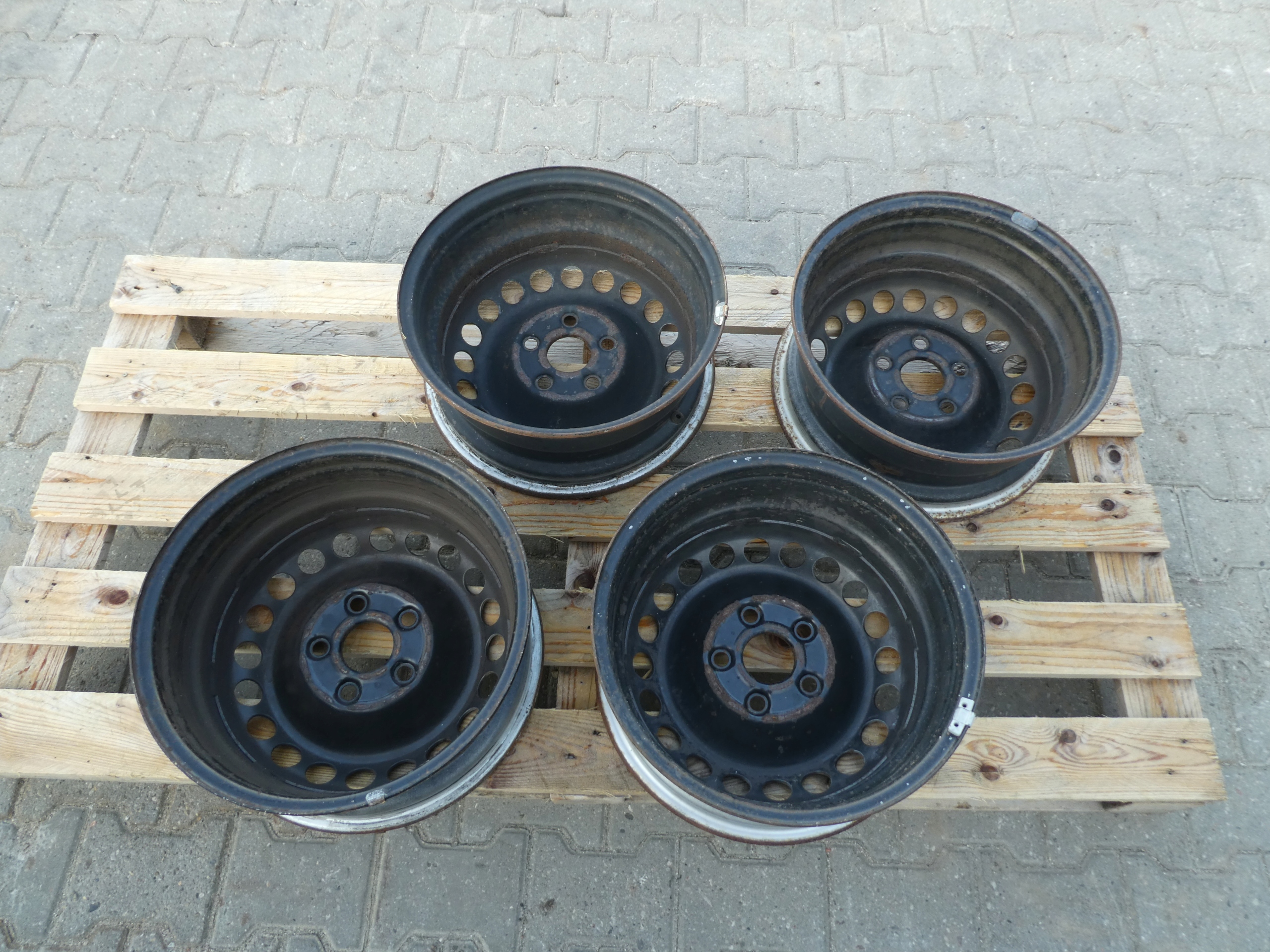 VW T5 CERCHI Ferro 7H0601027D 6.5JX16 ET51