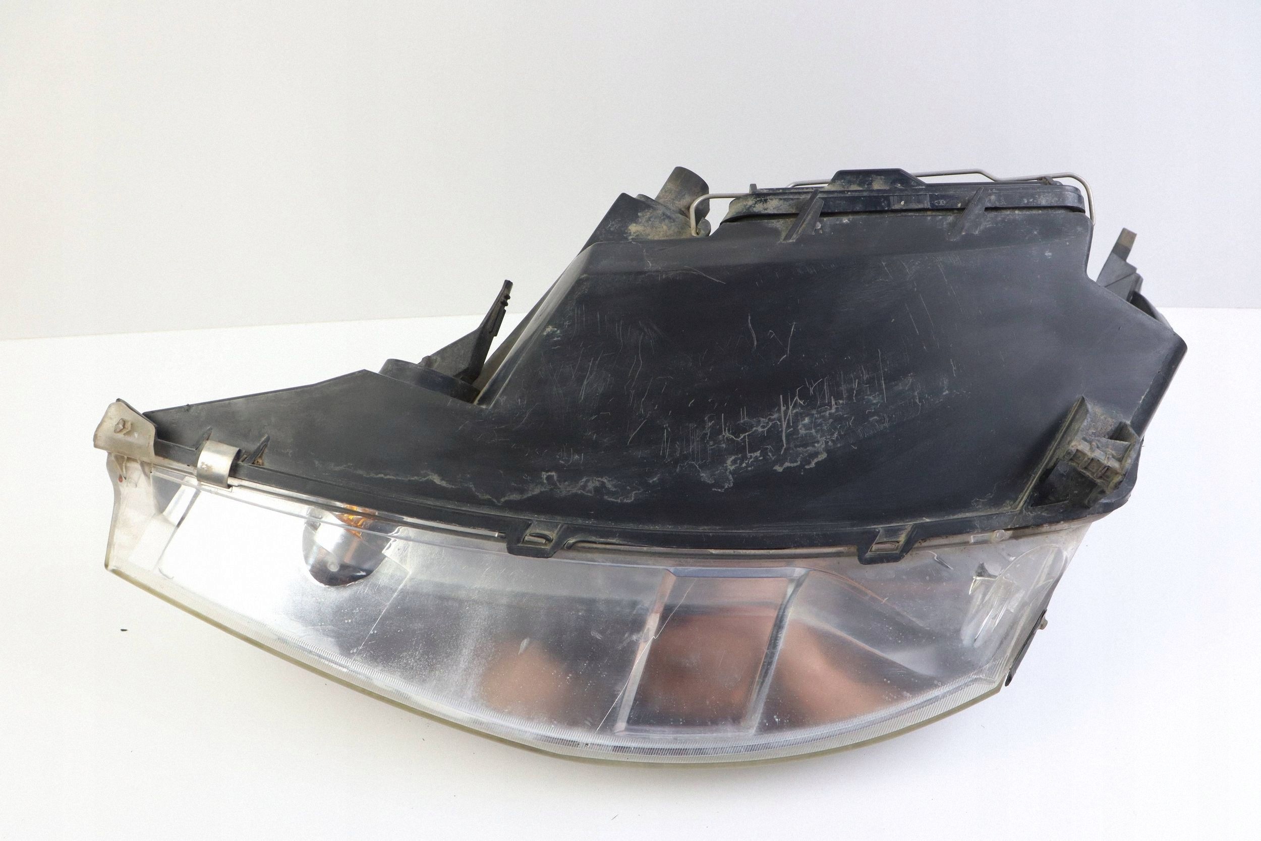 FORD FOCUS MK1 light front right front 206347B EUROPA