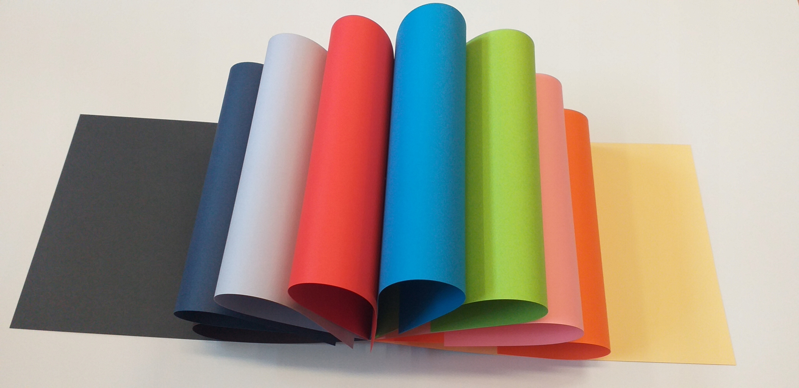 

Blok techniczny kolorowy A4 10 kartek jakość cena