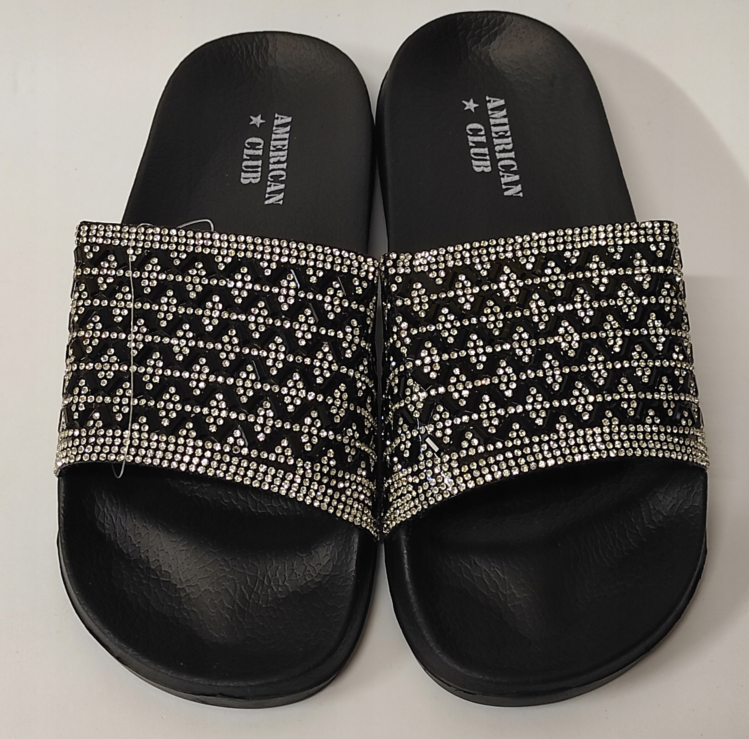 

Obuwie American klapki basenowe czarne r. 37