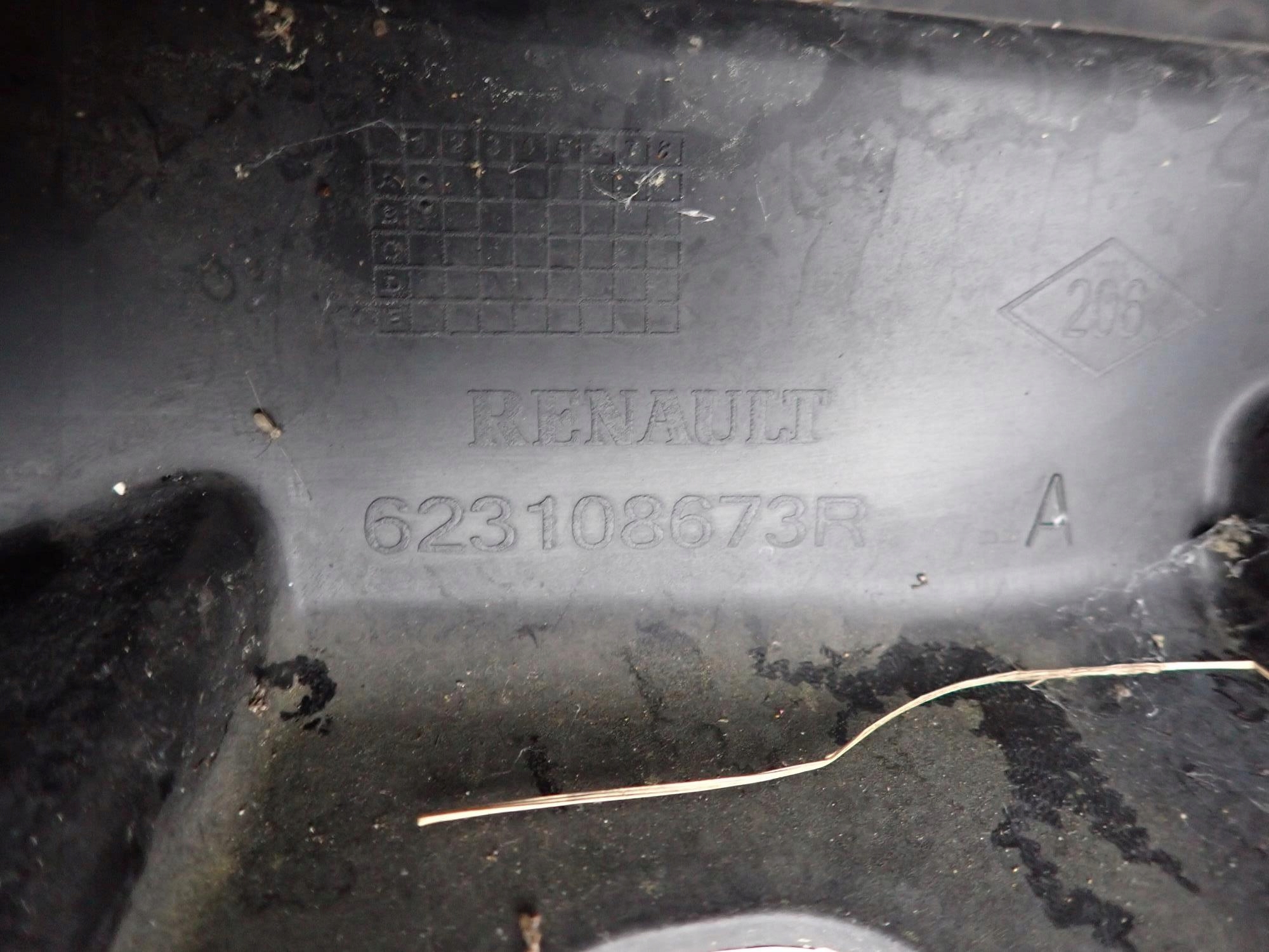 RENAULT TRAFIC III 3 14-19 grill grille