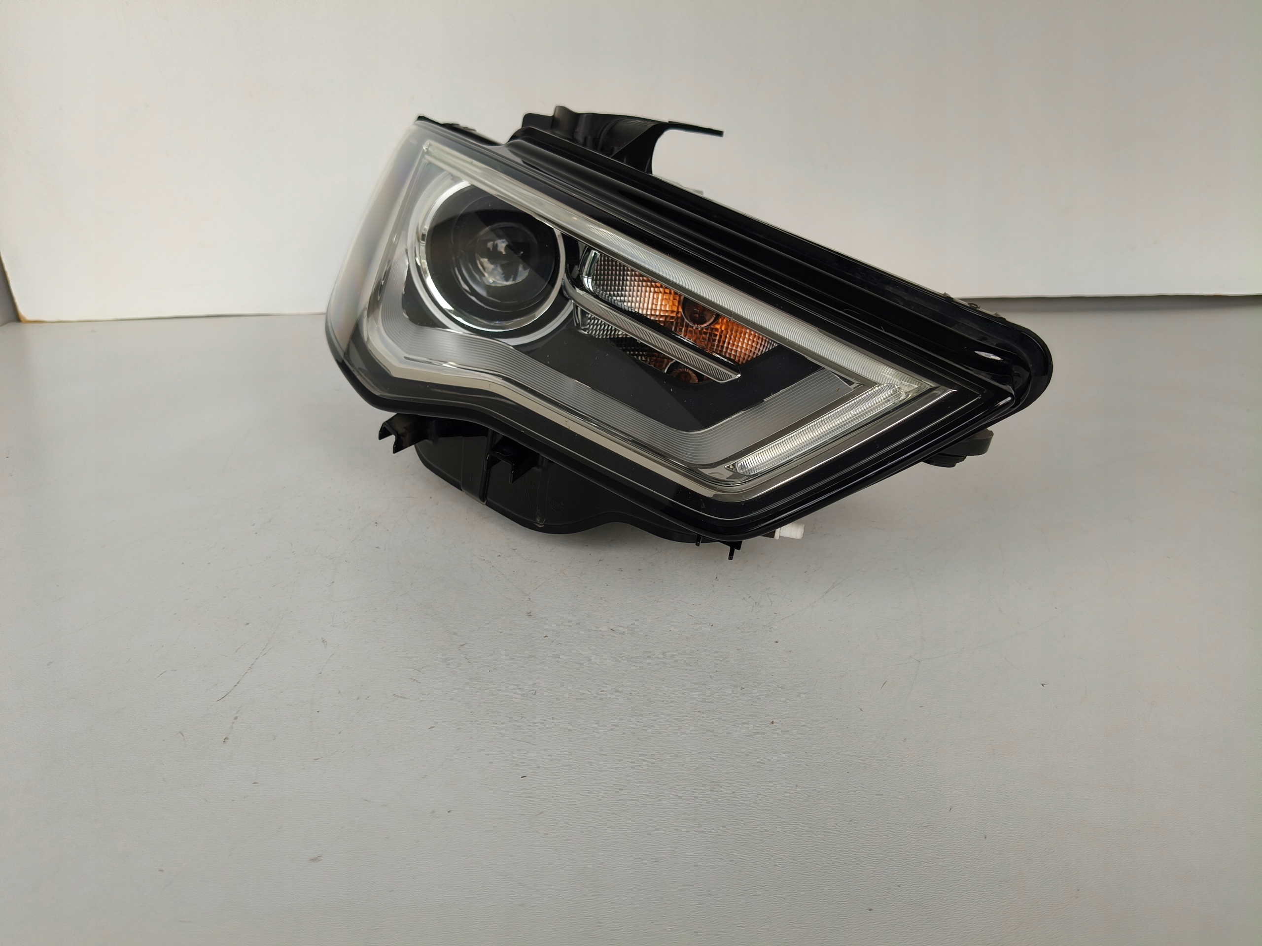 light right REFLEKTOR AUDI A3 8V 8V0 12-16 XENON LED non-setting