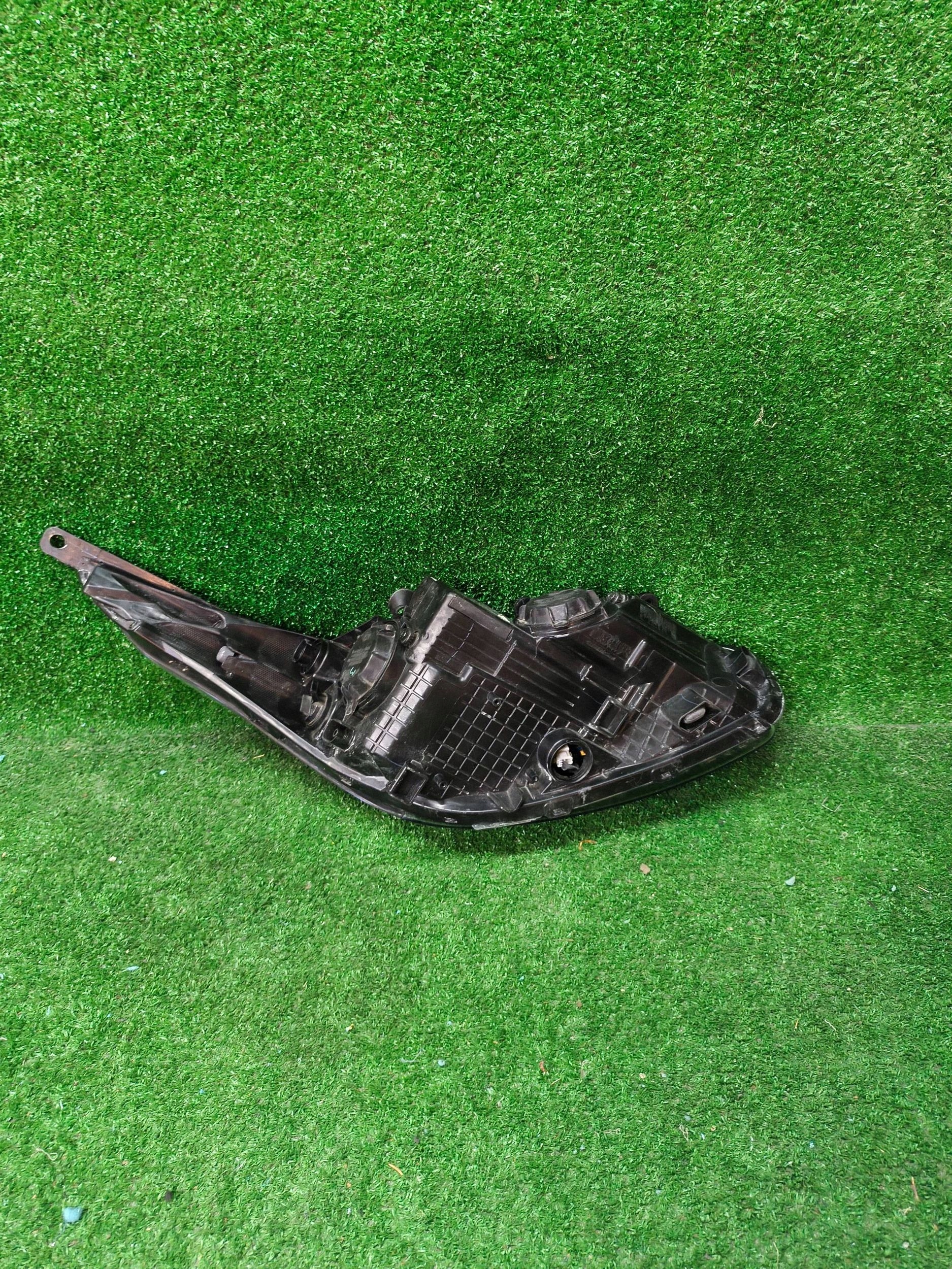 REFLEKTOR left front KIA CEED III LED 12- NR.R1422
