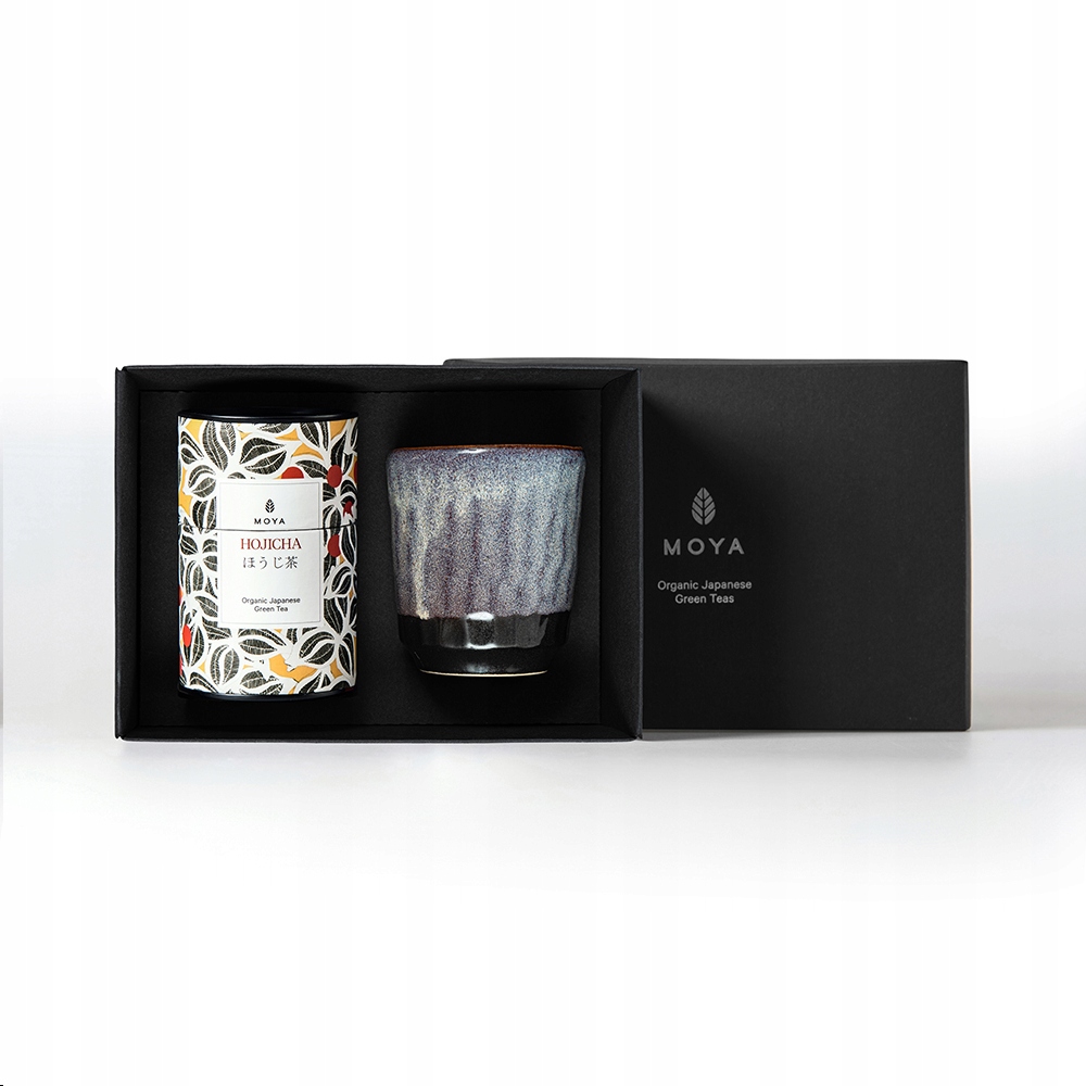 Levně Dárková sada organického zelený čaj Moya Hojicha a hrnku Murasaki
