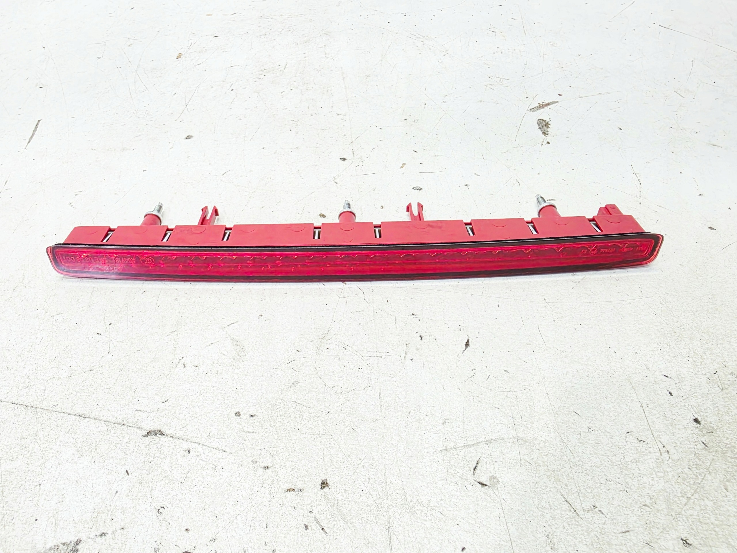 TRZECIE Leuchte STOP AUDI A5 8F CABRIO 8F0945097