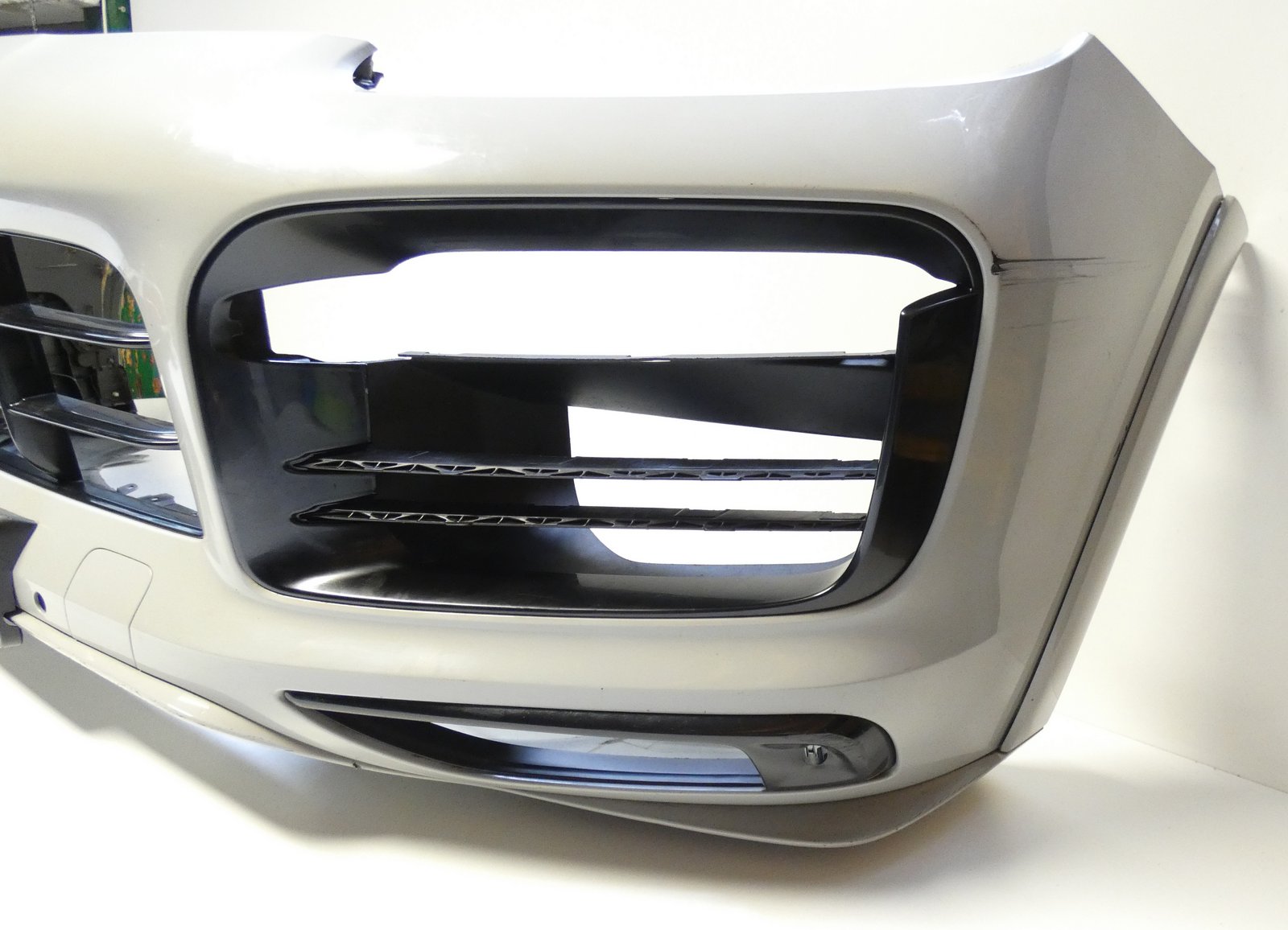 PORSCHE CAYENNE III 3 TURBO GTS 9Y0807221B below 4 PDC 18-24 front bumper