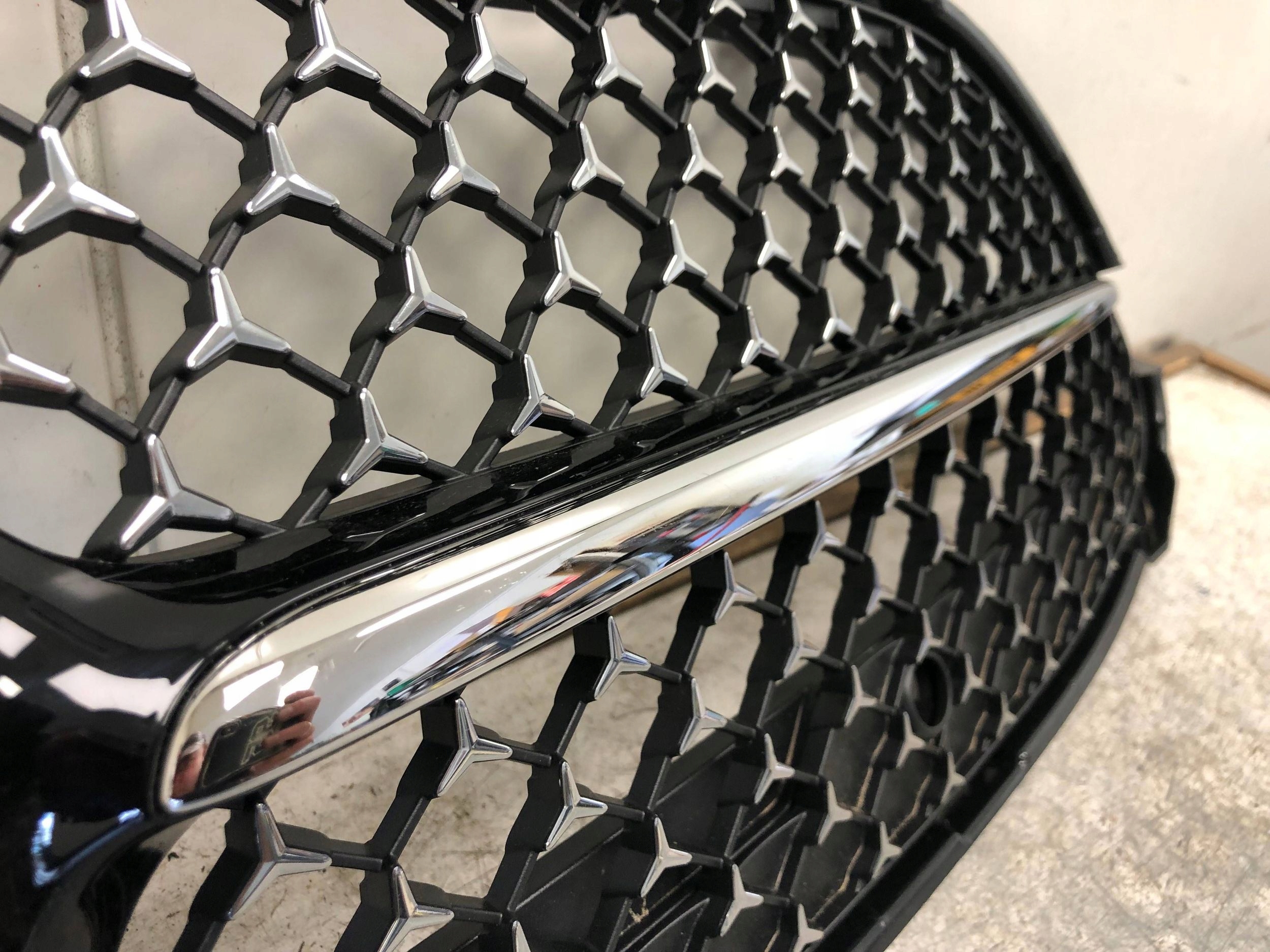Grill Grill KAMERA PDC MERCEDES W236 C236 A2368880800