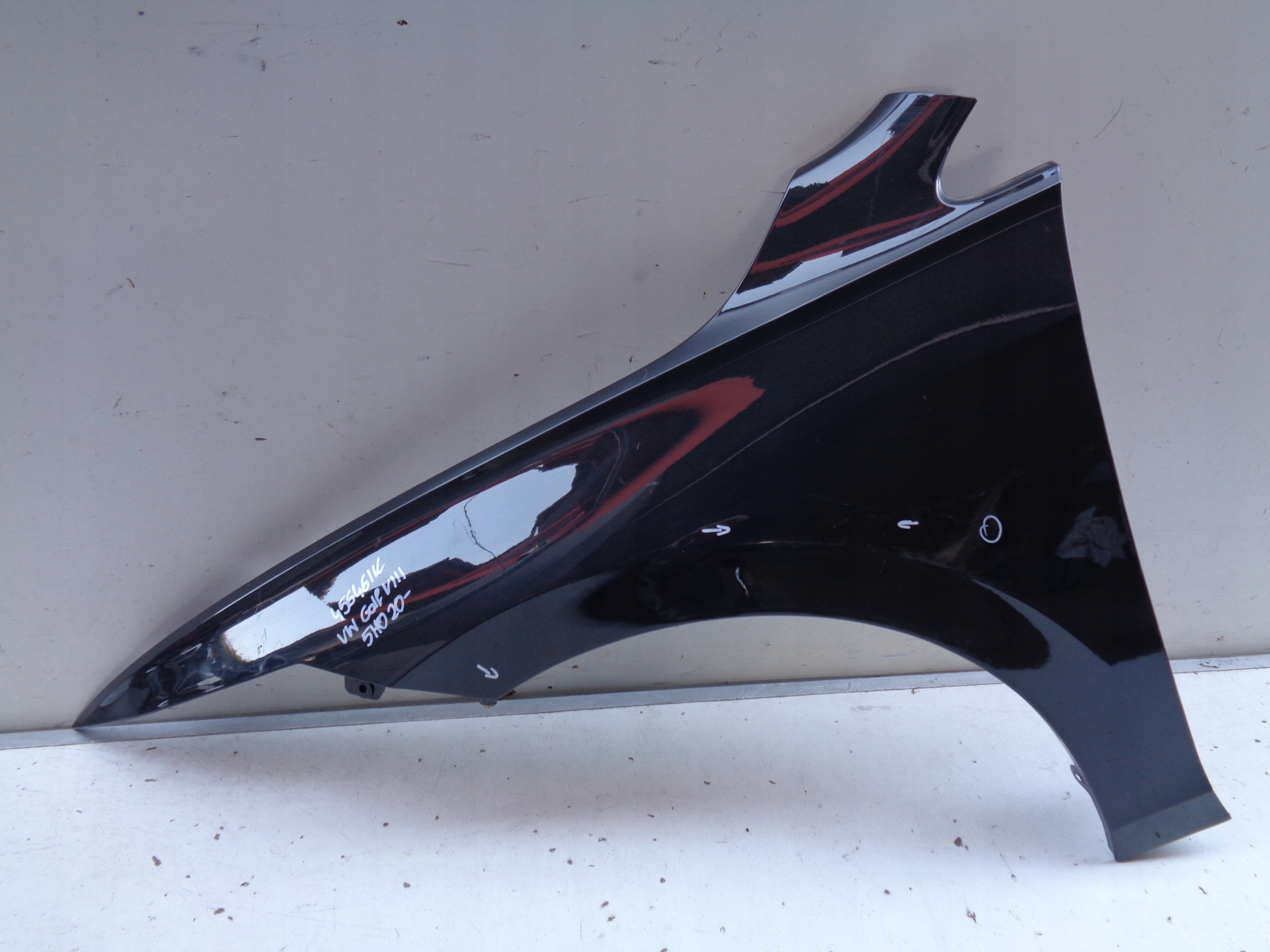 fender left front VW GOLF VIII 8 5H 5H0 20- NR 45646