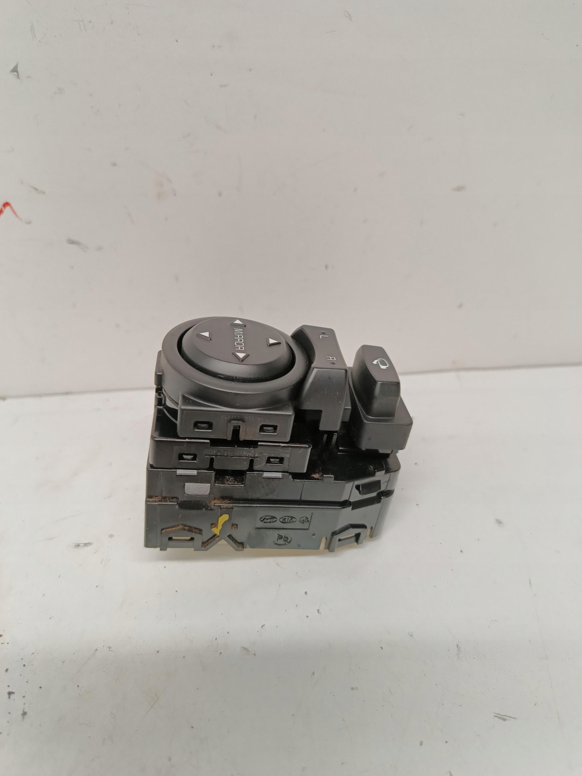 PANEL spiegelschalter KIA STONIC 2018- 4D6480-1000