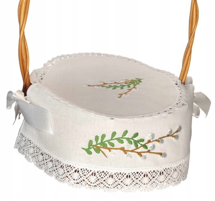 Vyšívaný ubrousek do velikonočního košíku – základ se zelenými lístky