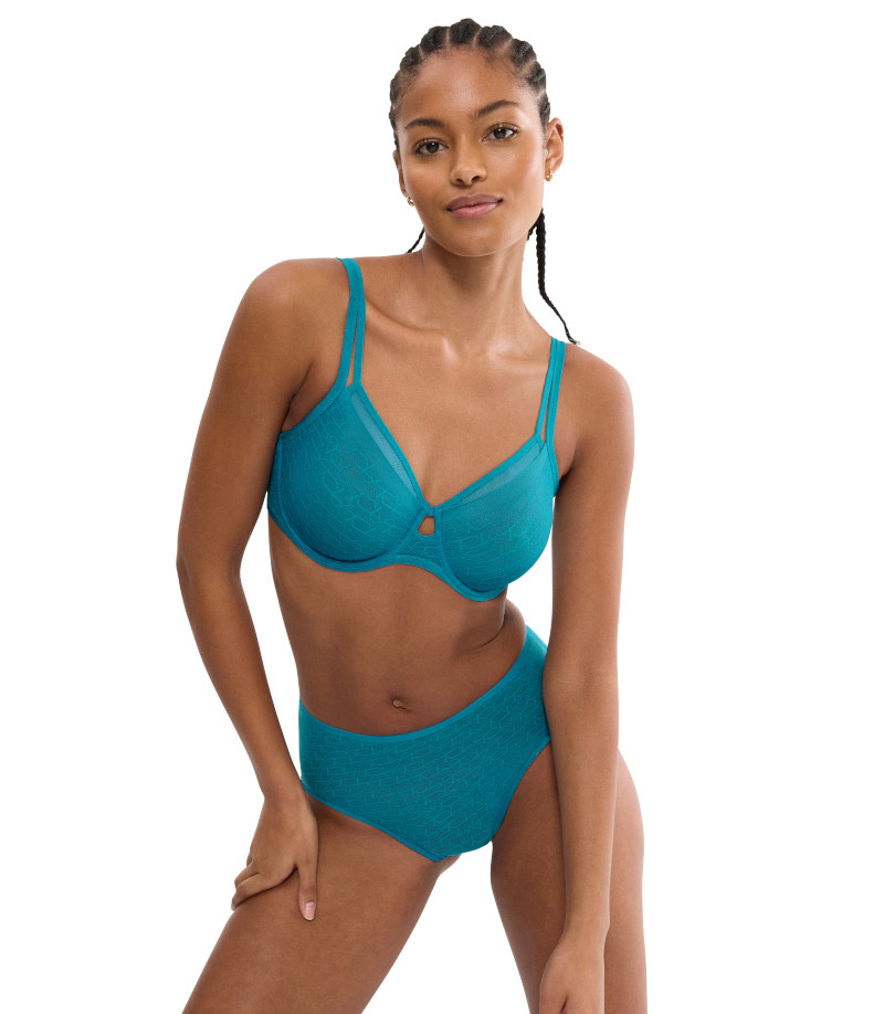 Triumph – Signature Sheer W01 Ex – modrý – 70 hodin