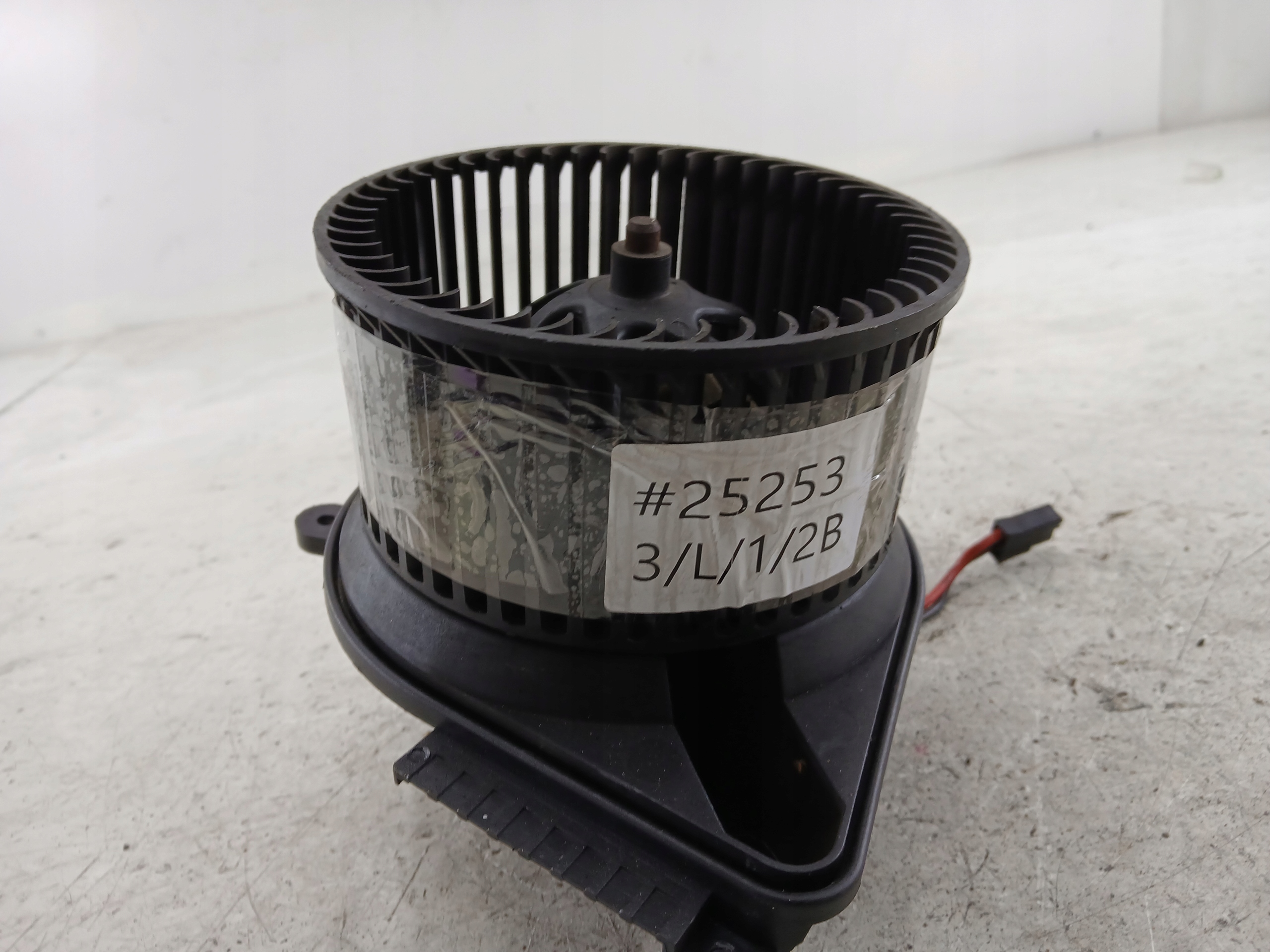 MERCEDES W638 Lüfter DMUCHAWA 652628T