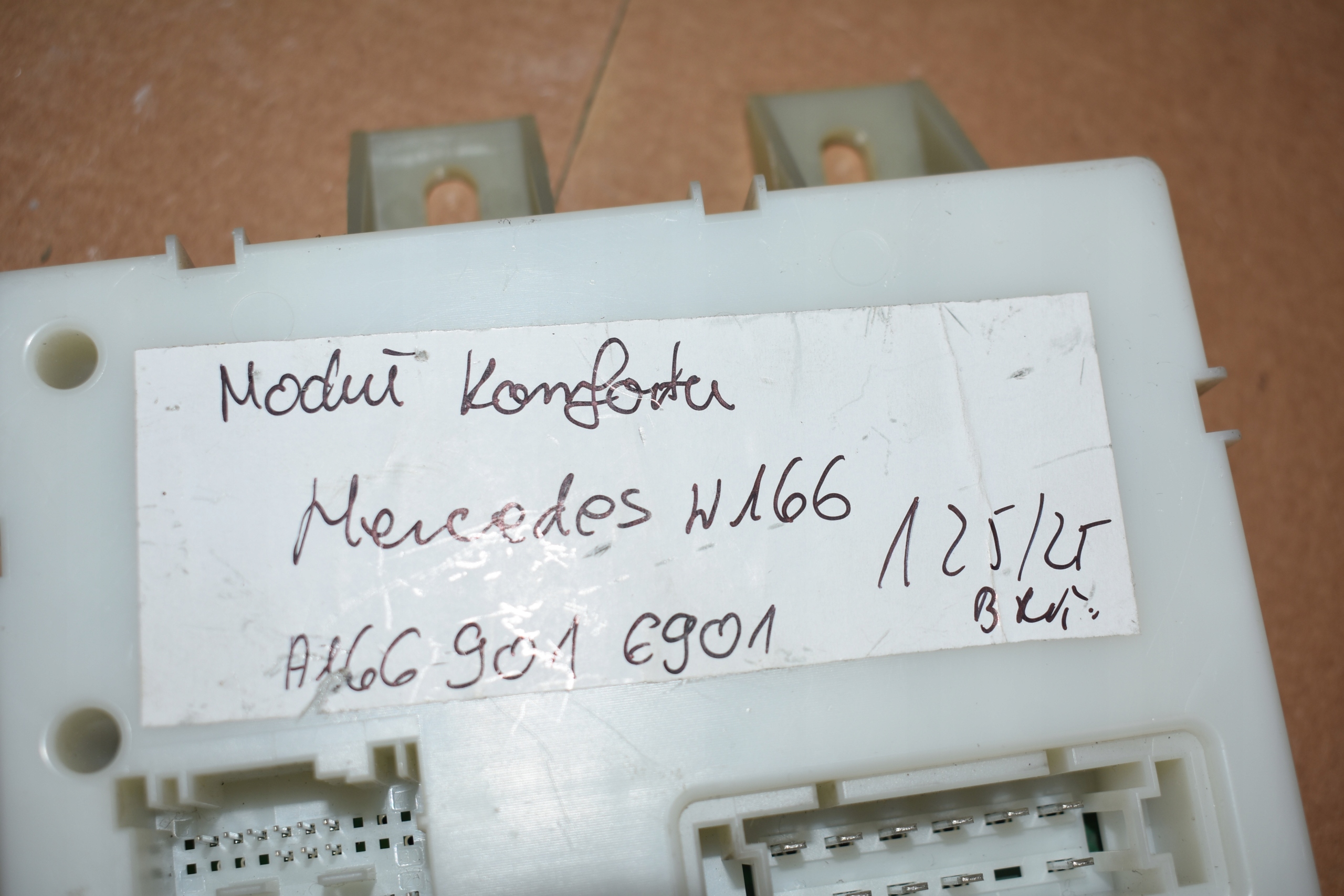 IDEALNY Unité commande confort MERCEDES W166 1 9