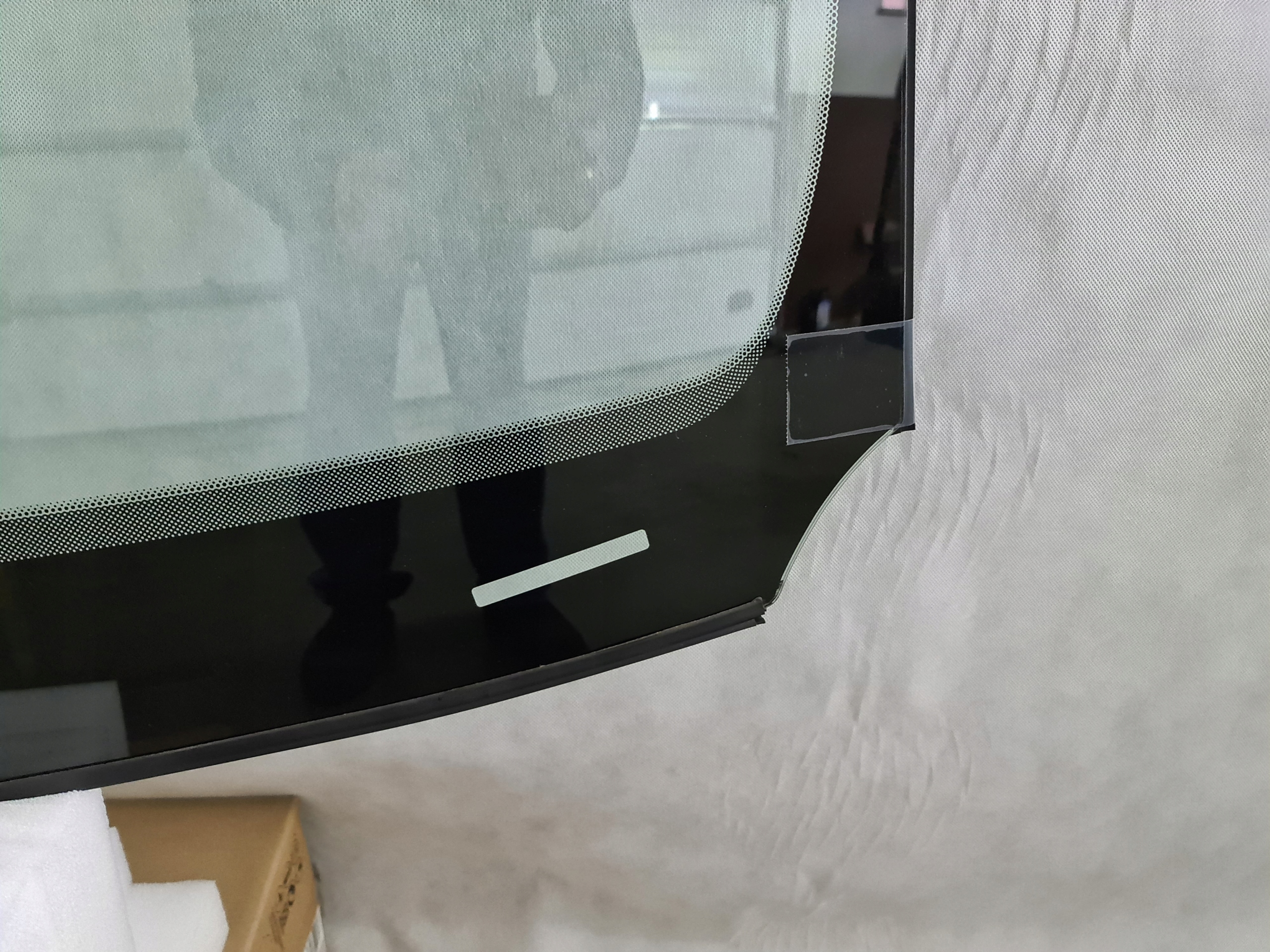 SZYBA PRZEDNIA CZOŁOWA CHRYSLER 200 PO 2015 Producent części XYG