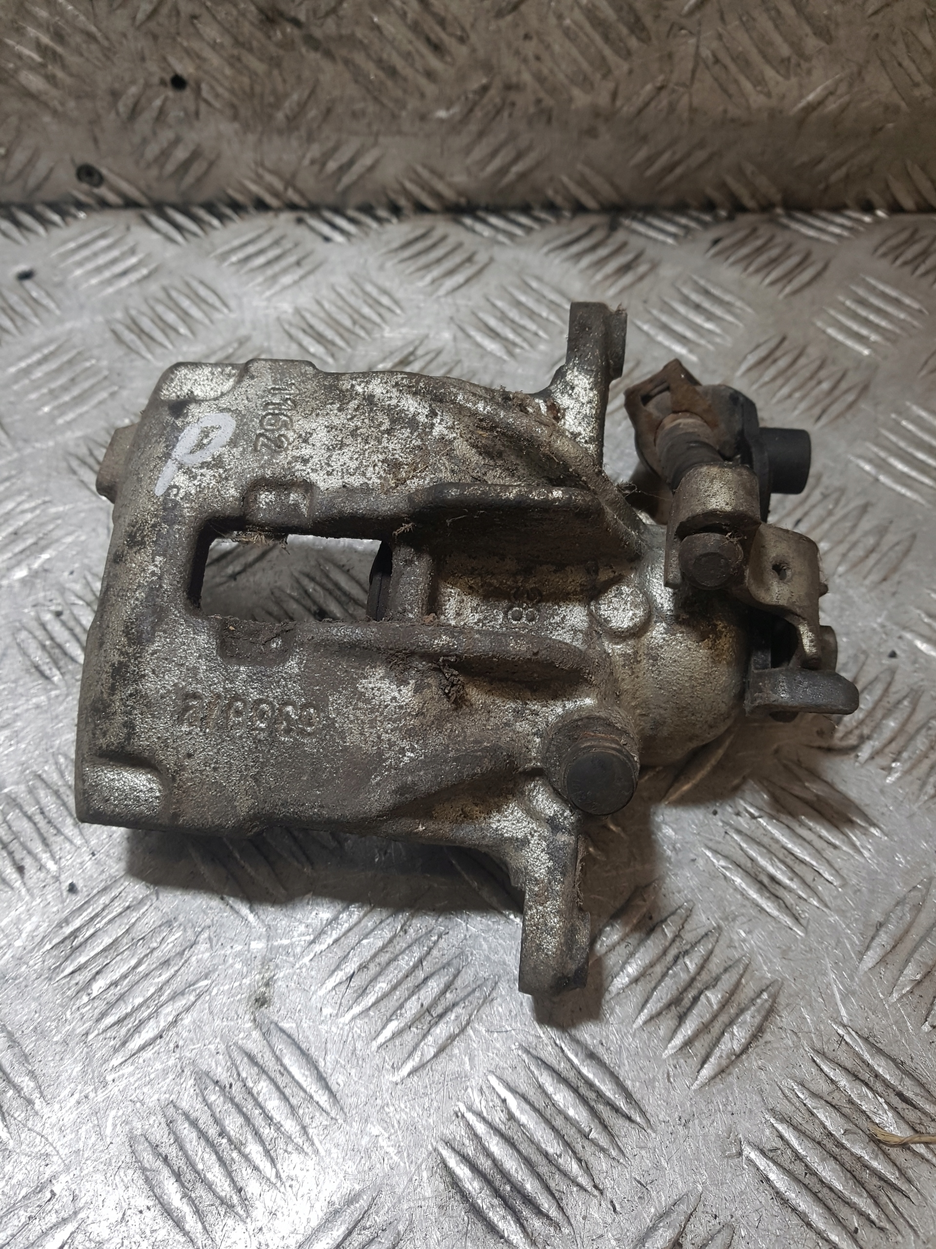 caliper brake right rear part rear VOLKSWAGEN T4