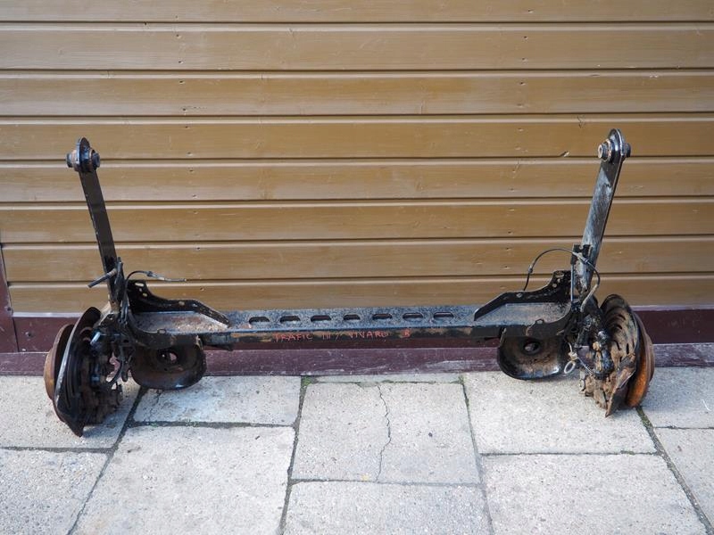 OŚ BELKA TYLNA TARCZE RENAULT TRAFIC III OPEL VIVARO B