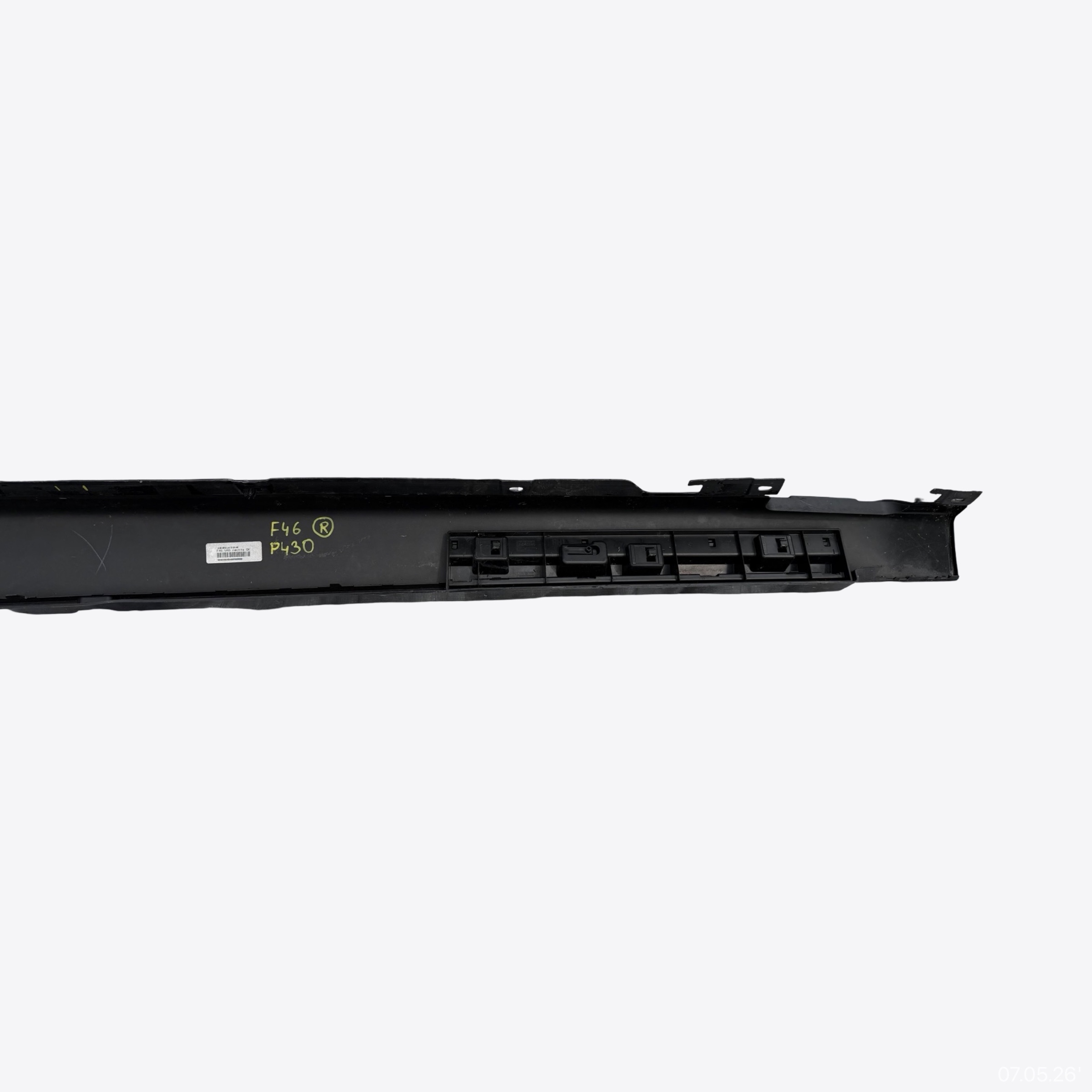 moulding threshold right BMW 2 F46 7318852