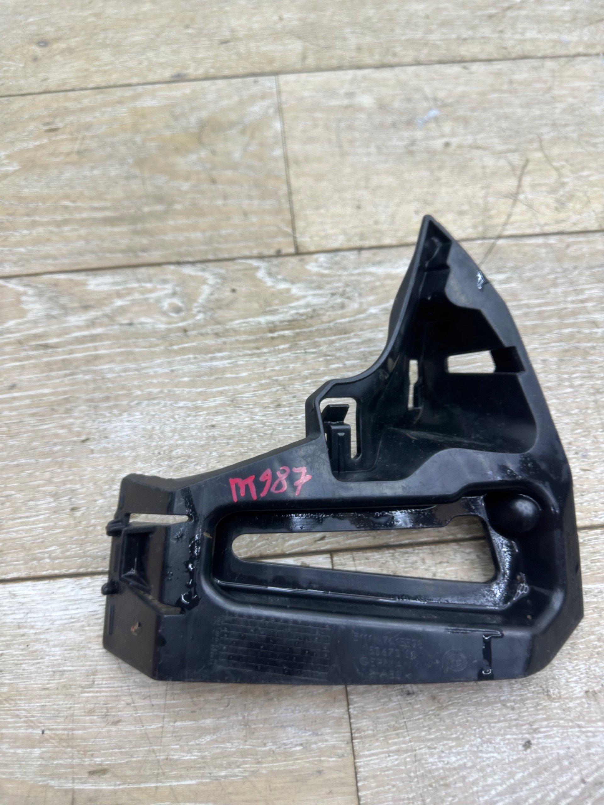 BMW G32 Support plaque Aile Droit 7415598
