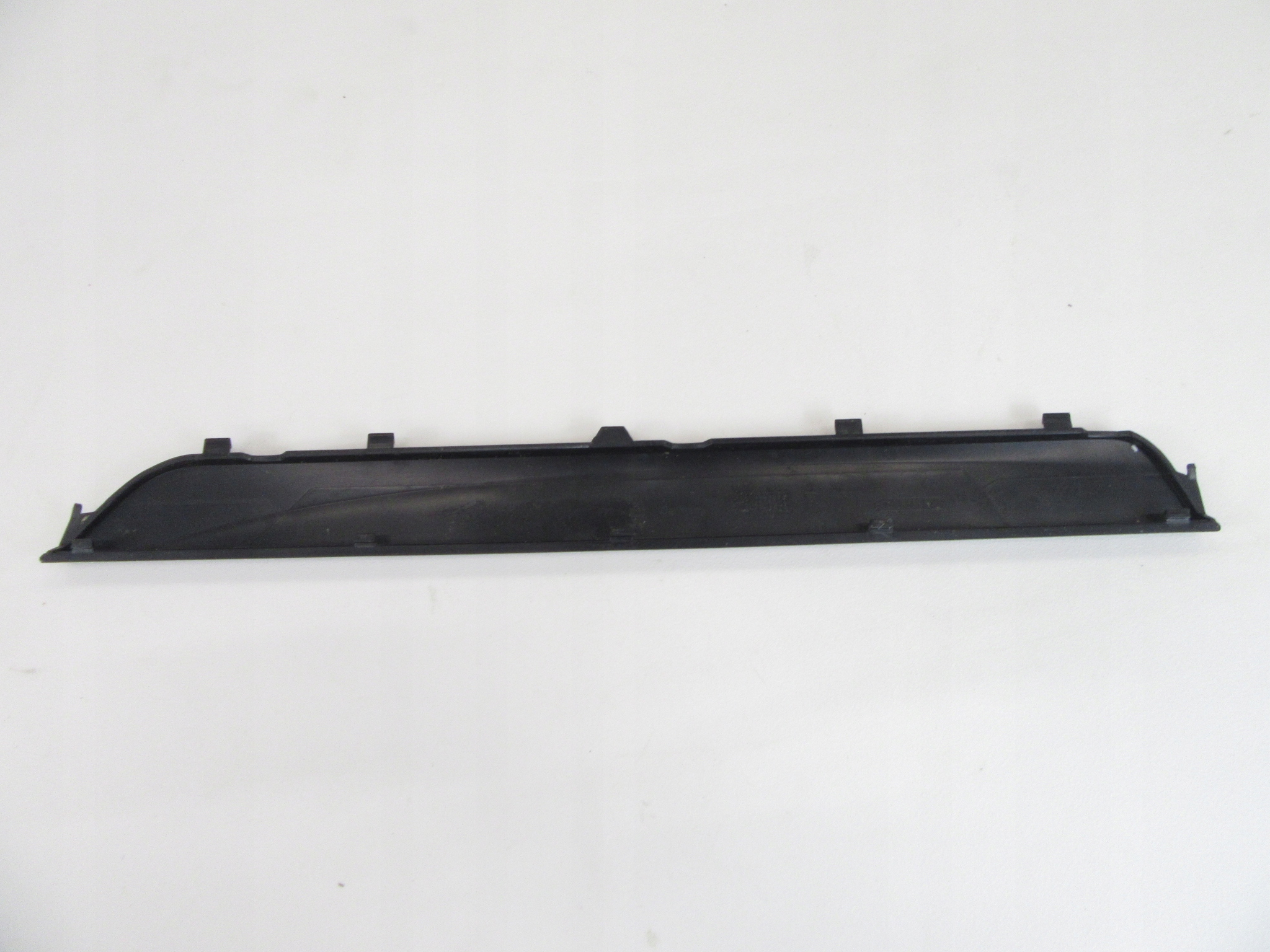 cover moulding cap of the threshold right front BMW e87