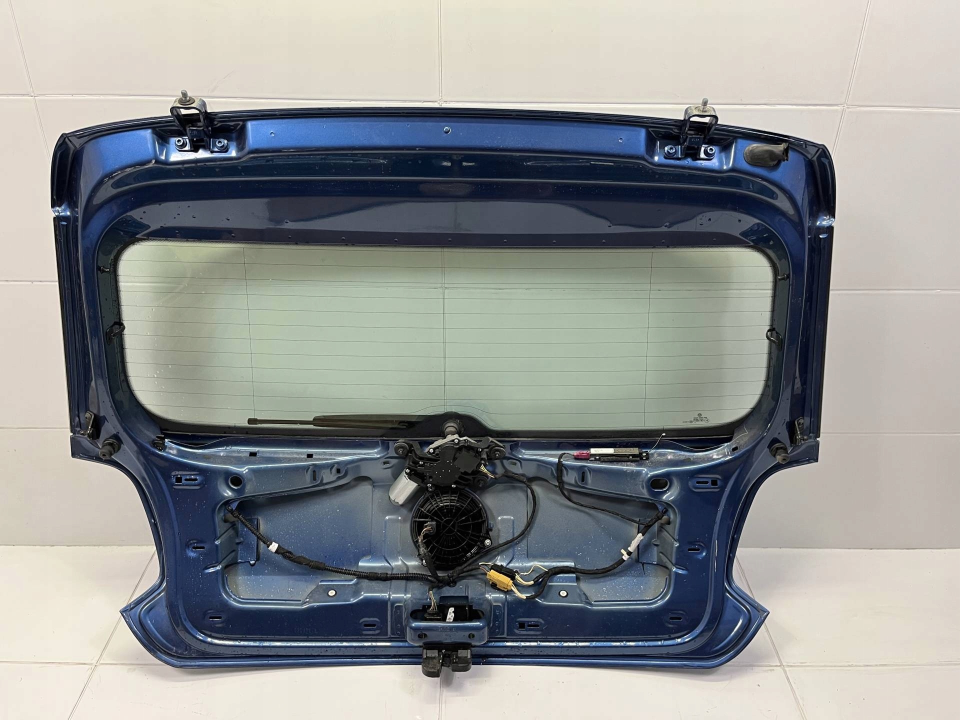 rear trunk door boot Volkswagen Polo 5 facelift 2018