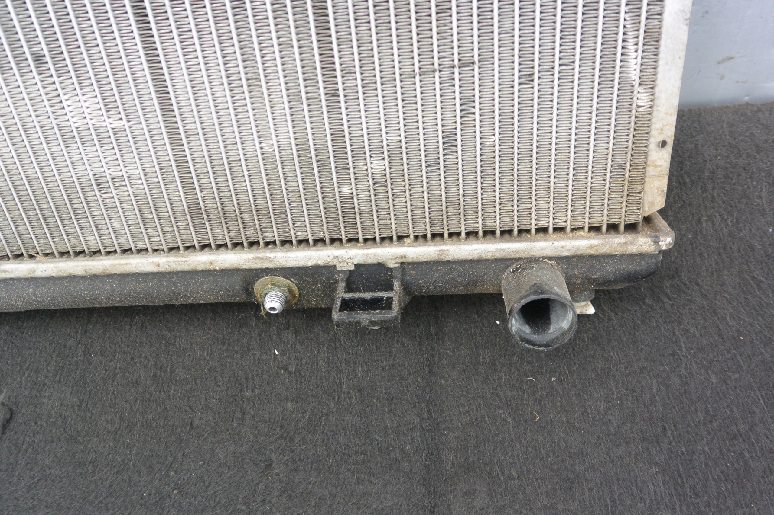 water cooler AUTOMAT NISSAN MAXIMA A33 QX