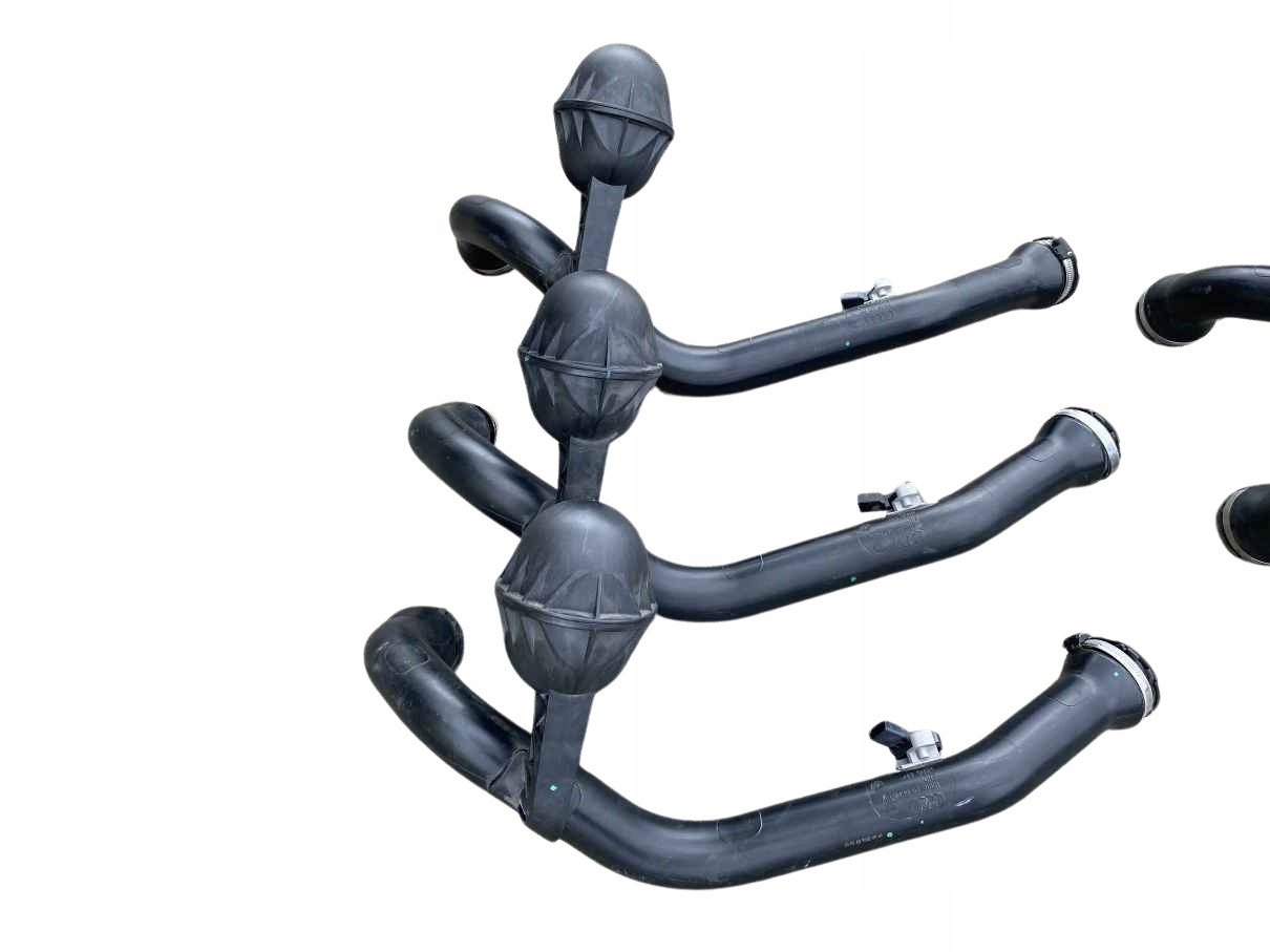 Schlauch luft AUDI A4 B9 2.0 TFSI 8W0145673