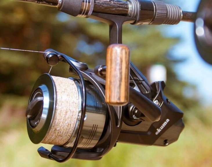 Kołowrotek Okuma AVENTA Baitfeeder AB 5000 4,8:1 Marka Okuma