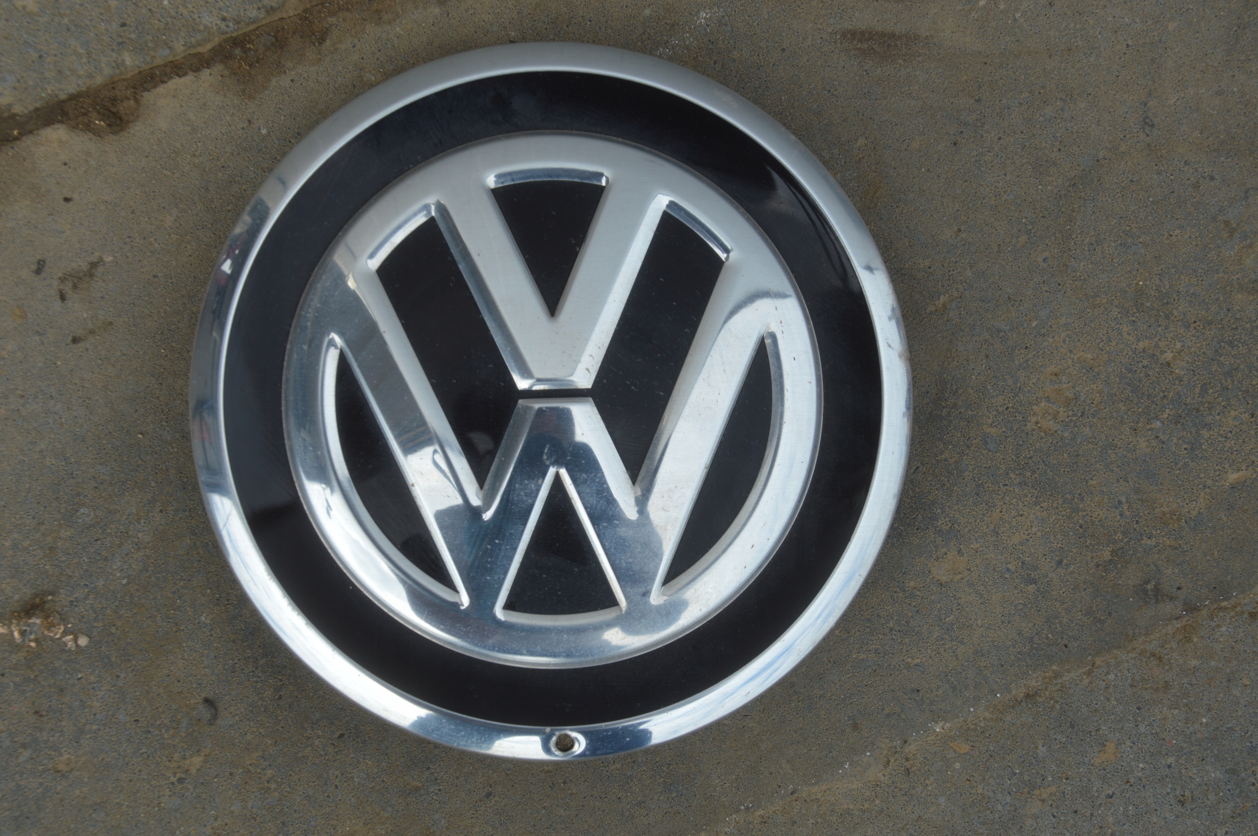 VW UP FL крышка колеса 1s0601149d