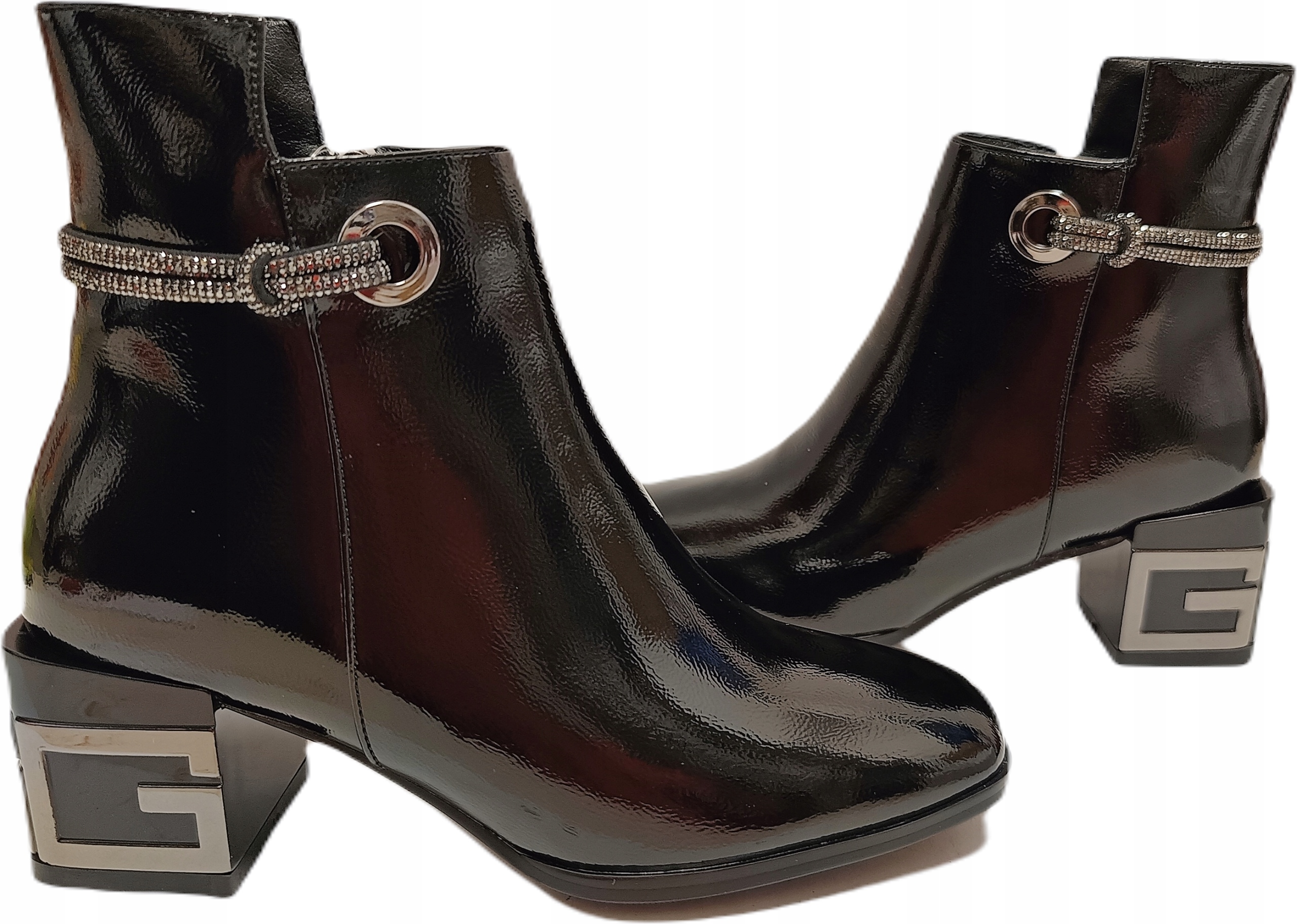 Elegantní kotníkové boty lak D&a MR870-13 černý r38