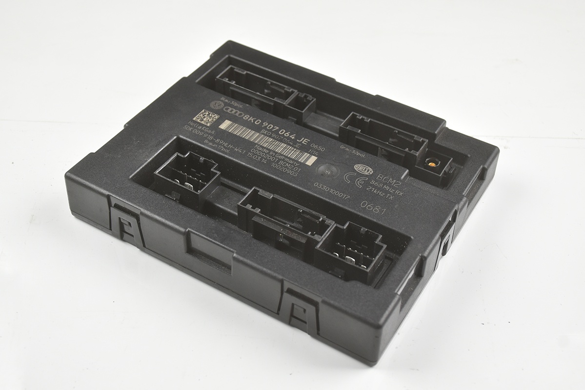 Unité commande confort BCM AUDI 8K0907064JE