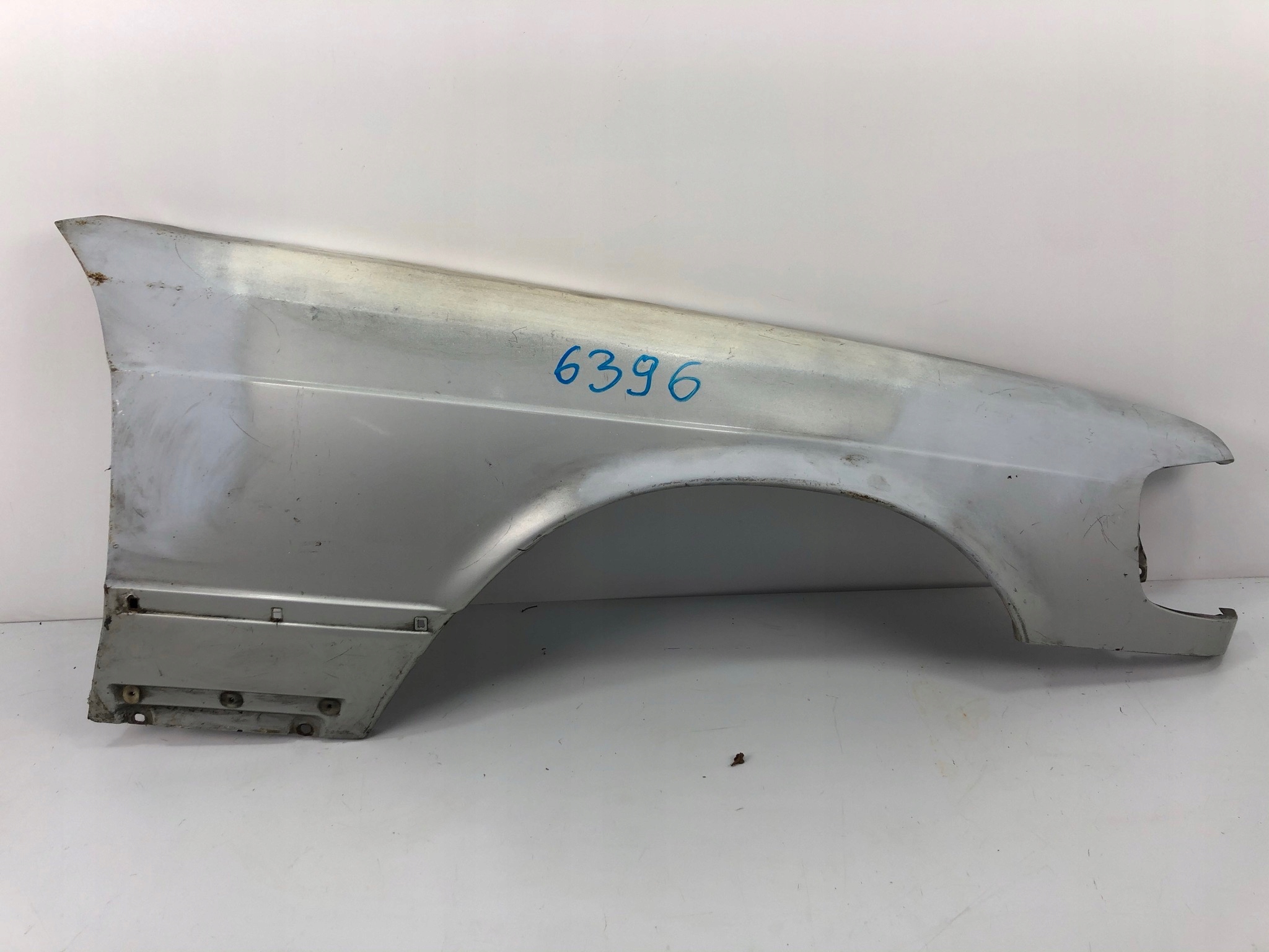 fender right front front MERCEDES S KLASA W126