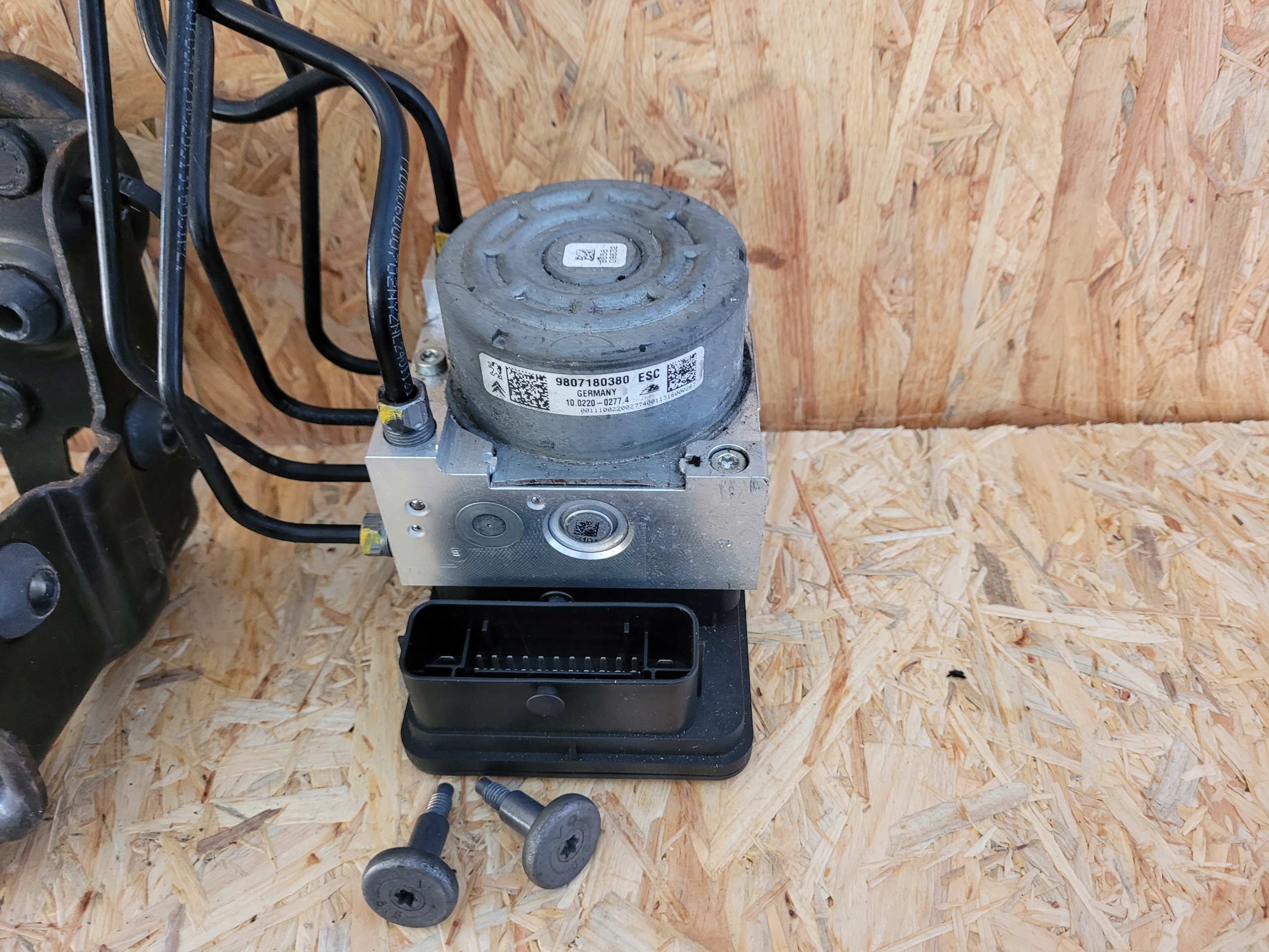 pump ABS brake PSA 9807180380