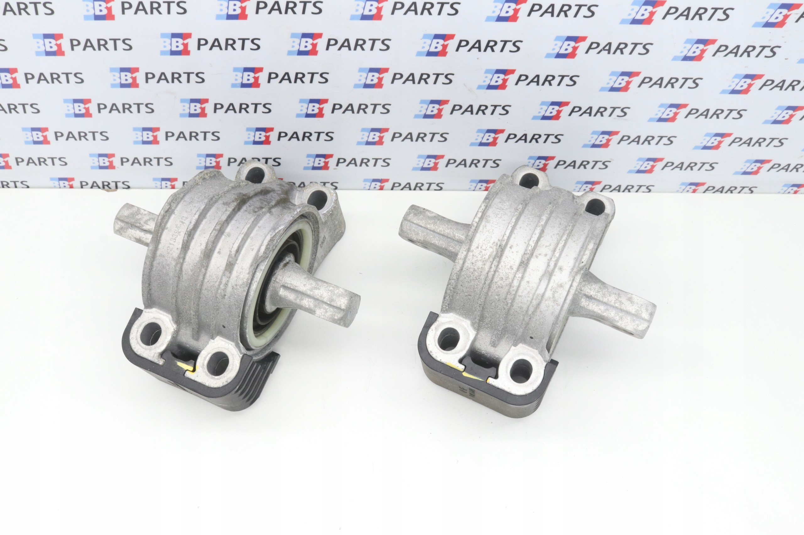 BMW G26 I4 support engine mount 8742123