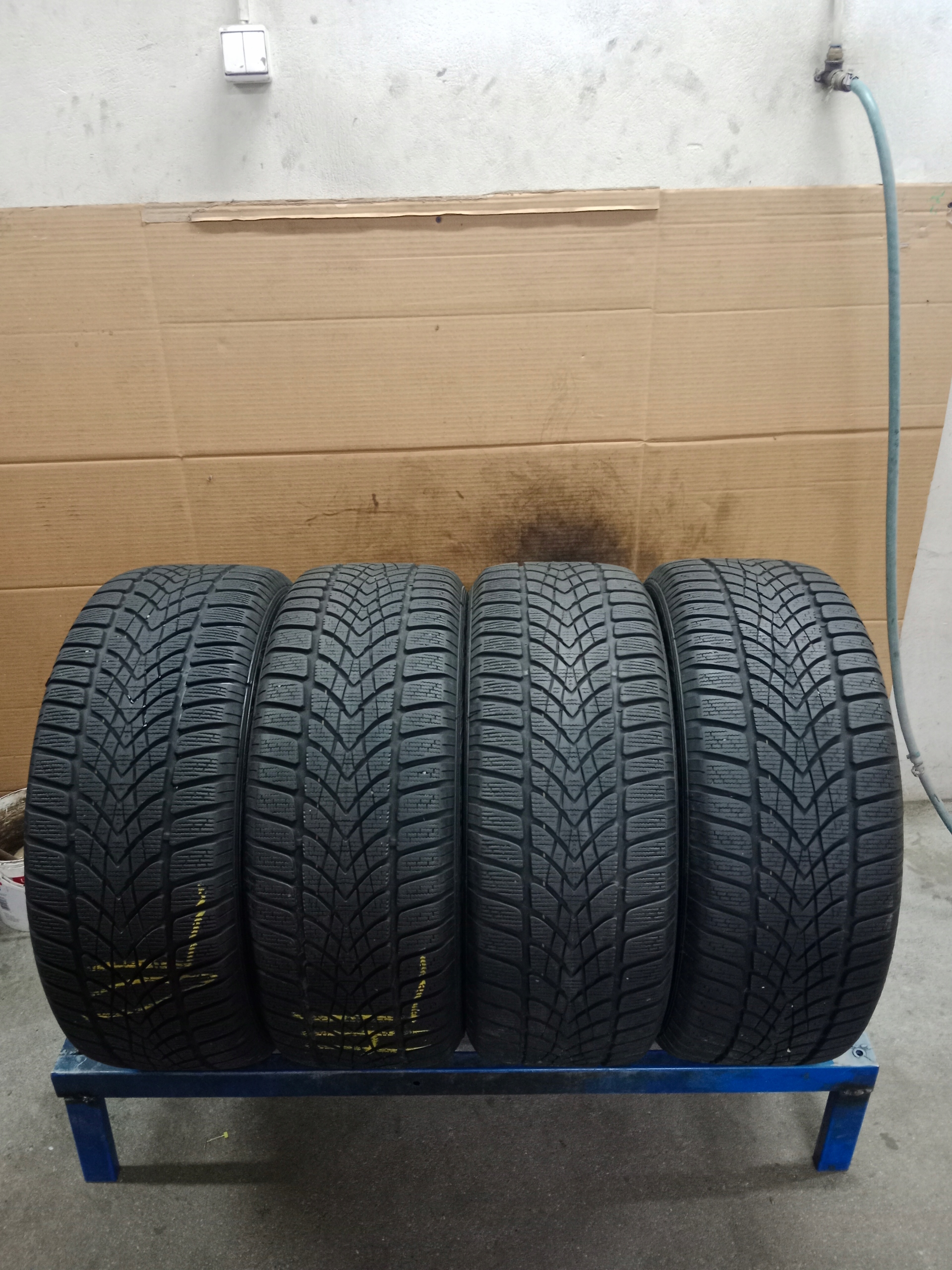 DUNLOP SP WINTER SPORT 4D 225/50 17"