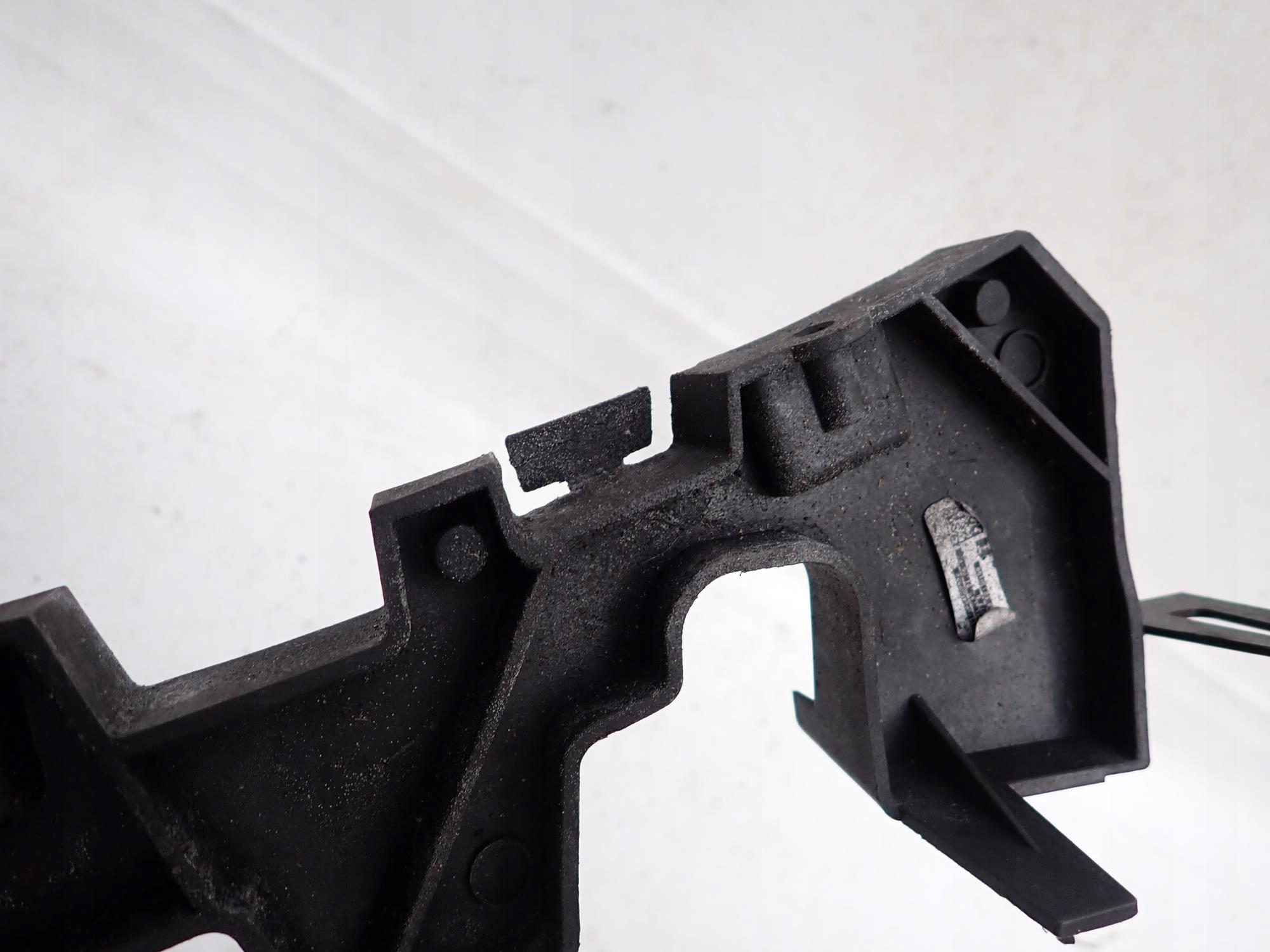 AUDI Q5 II 2 LIFT 20-> Support plaque Support Gauche Avant Avant
