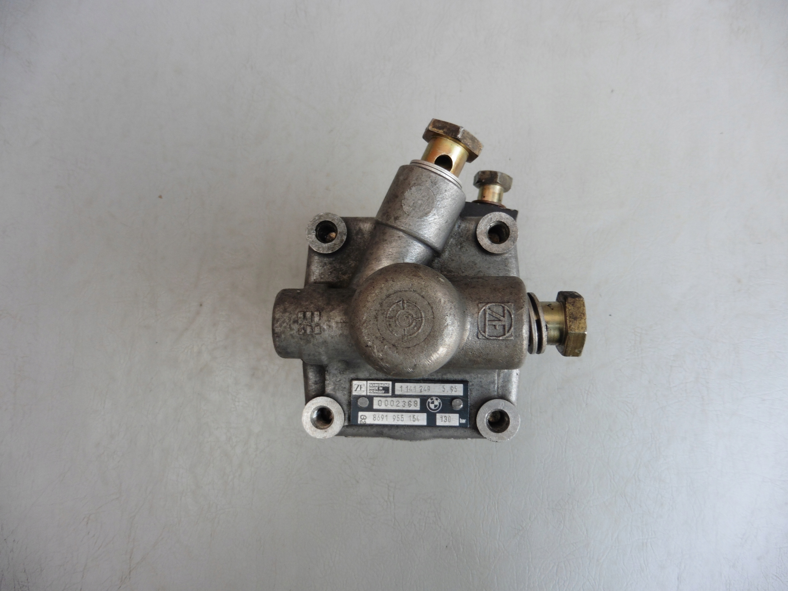 насос гур 1141249 BMW E34 2,5i 3,0i M50 130 BAR zf