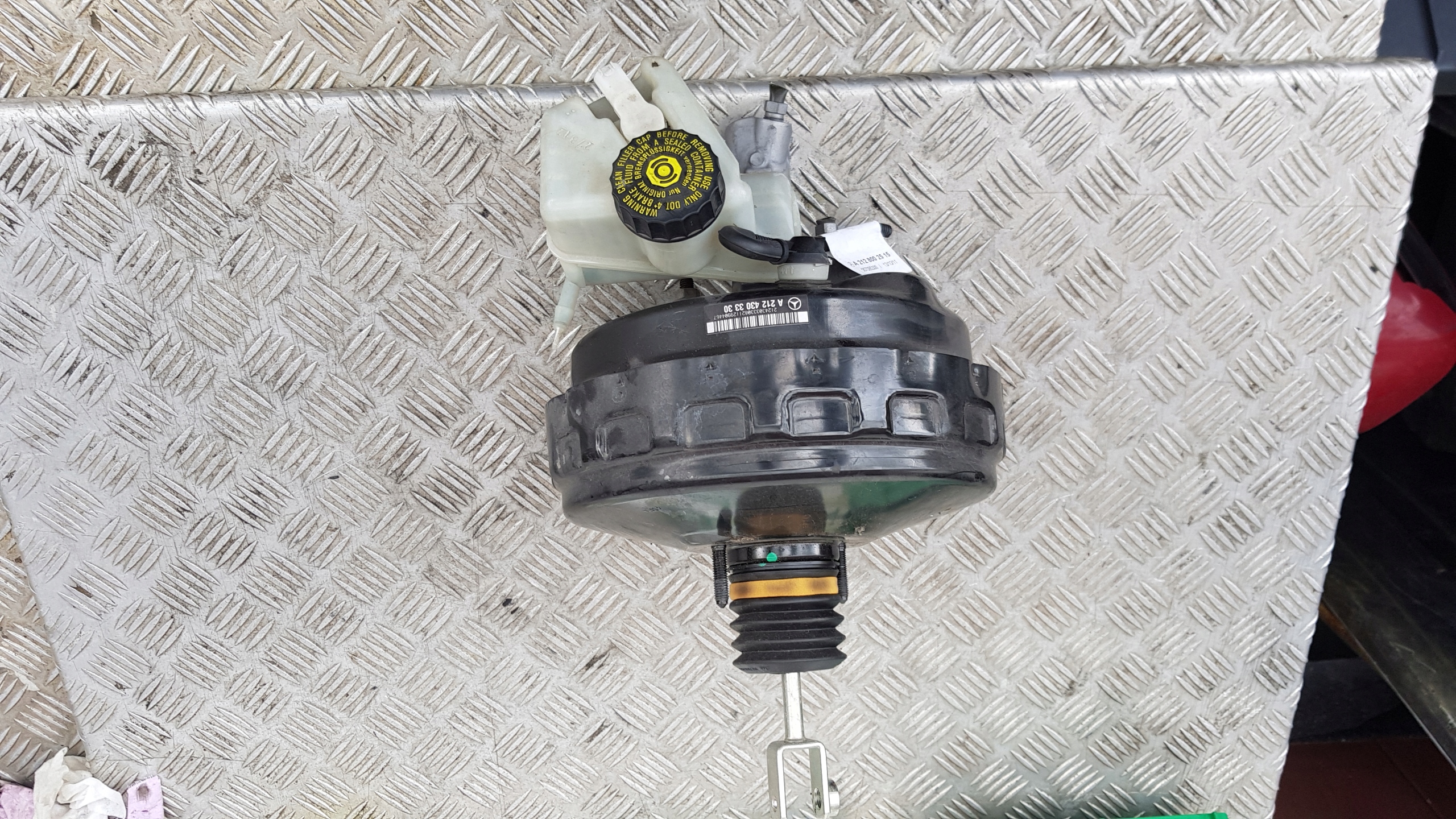 MERCEDES W212 2.2 CDI servo Servofreno serbatoio A2124303330