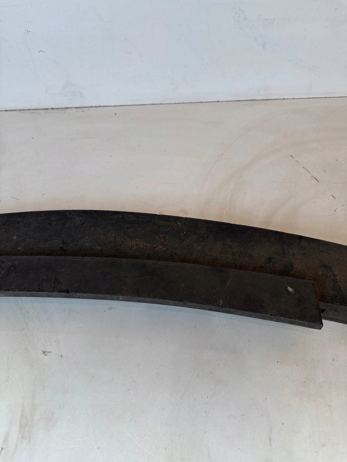 Absorber pianka nárazníku předek Nissan Tiida