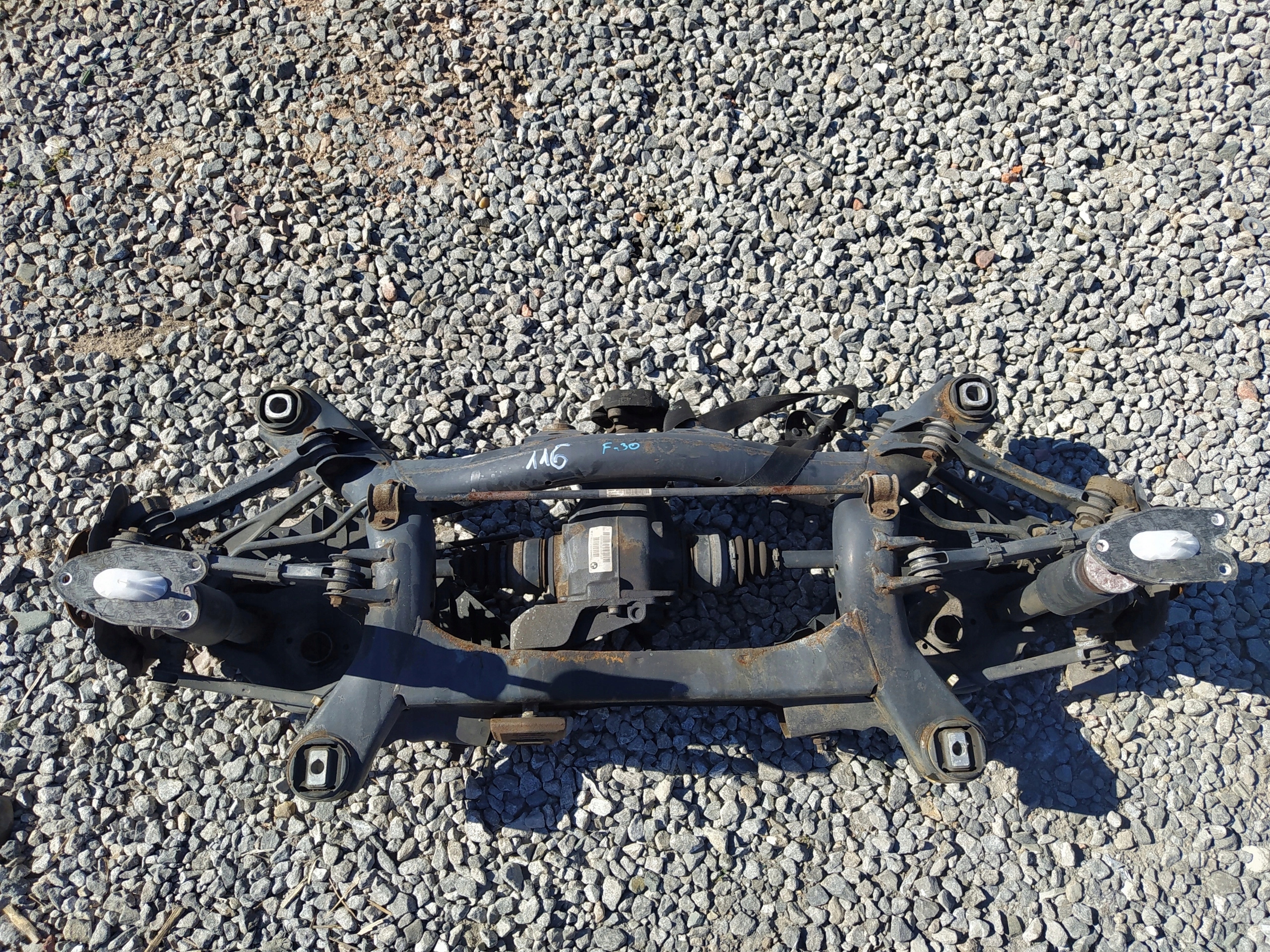 BMW F30 ZAWIESZENIE TYŁ SANKI 6851656