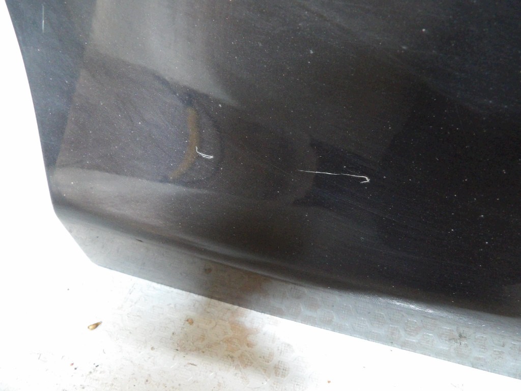 INFINITI Q30 door front right Z11G
