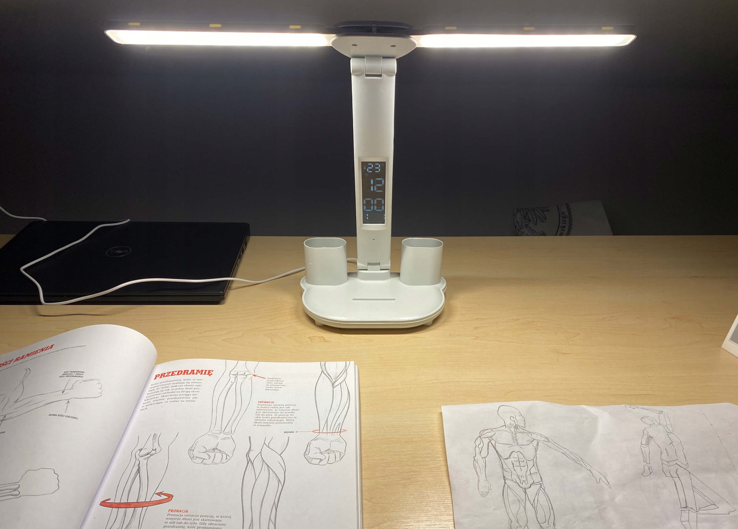 LAMPKA BIURKOWA BIUROWA KALENDARZ BUDZIK TERMOMETR Kod producenta K711K