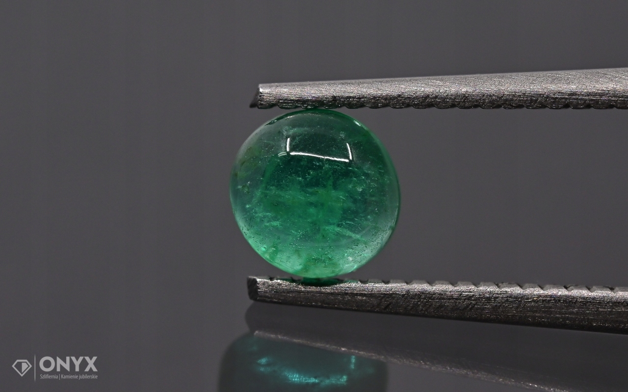 Smaragd kabošon kulatý fi 4,5 mm