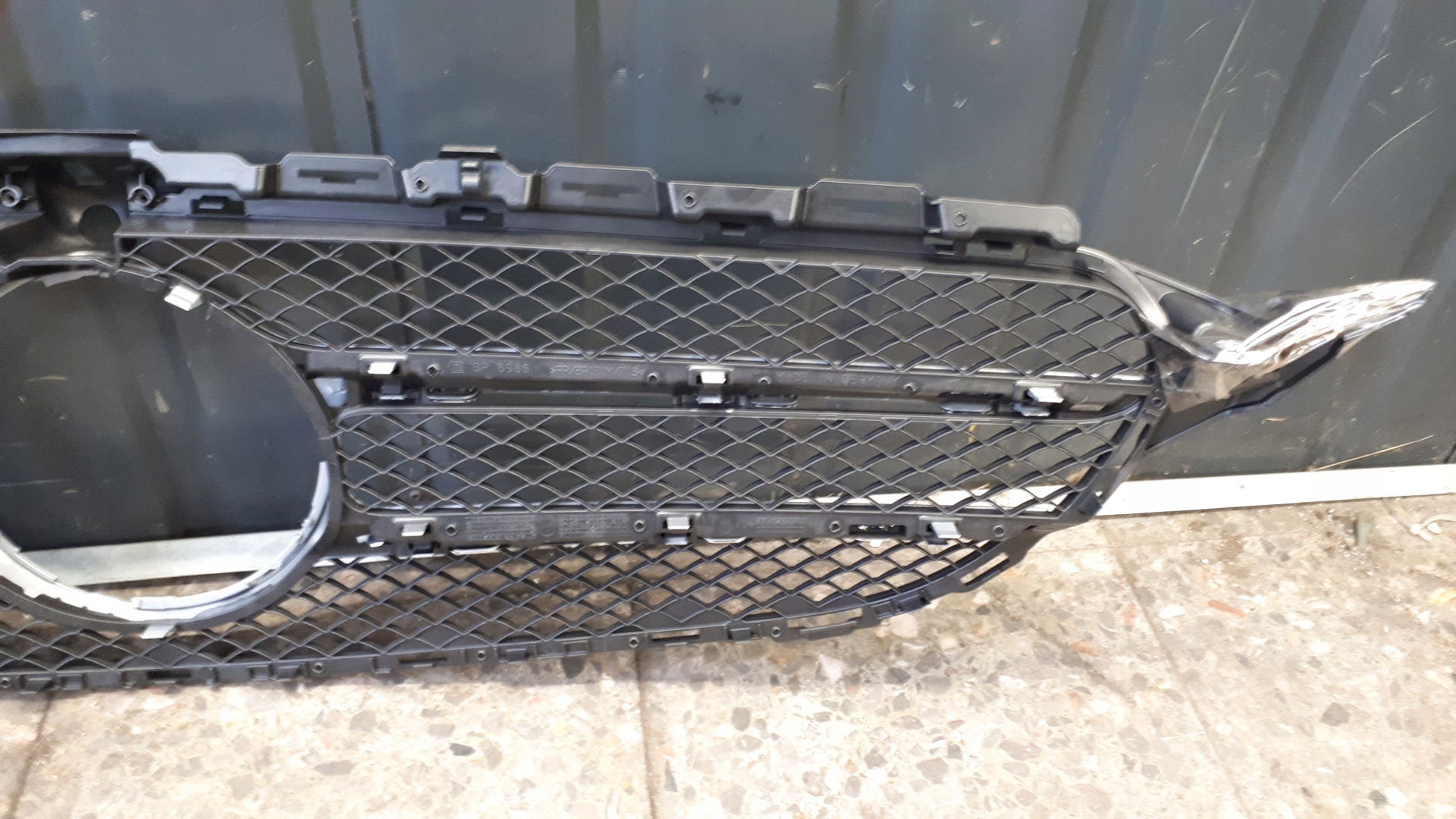 a2058800283 grill atrapa mercedes c w205 nowy Numer katalogowy oryginału a2058800283